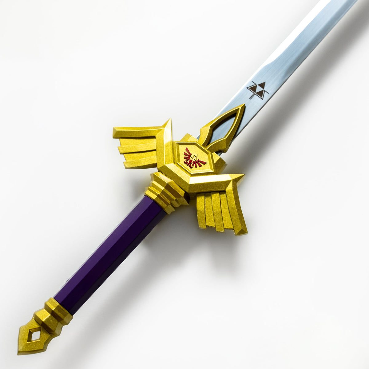 Link's Simplified Royal Broadsword (with Sheath) Breath of the Wild Video Game Sword - Tophatter Daily Deals