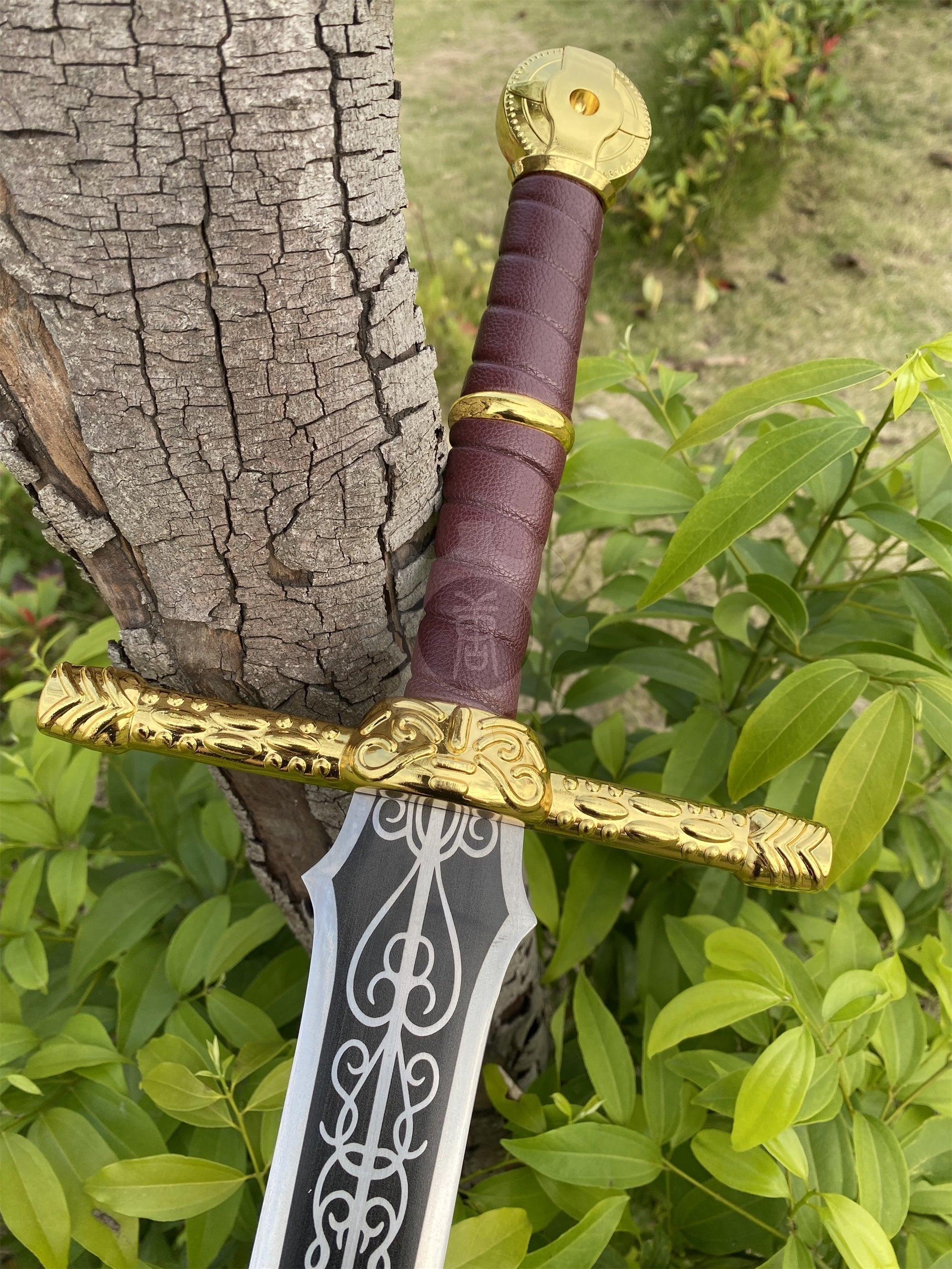 Lordsworn's Straight Sword Life-Size Metal Replica - Tophatter Daily Deals