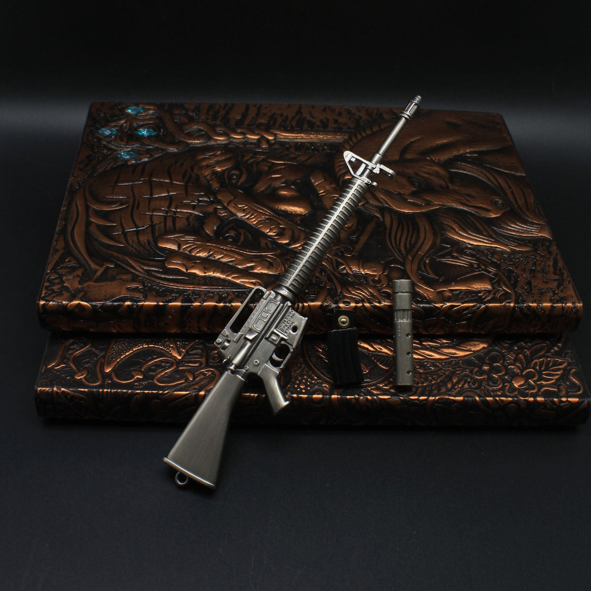 M16 Miniature Metal Gun 23CM/9.1" - Tophatter Daily Deals