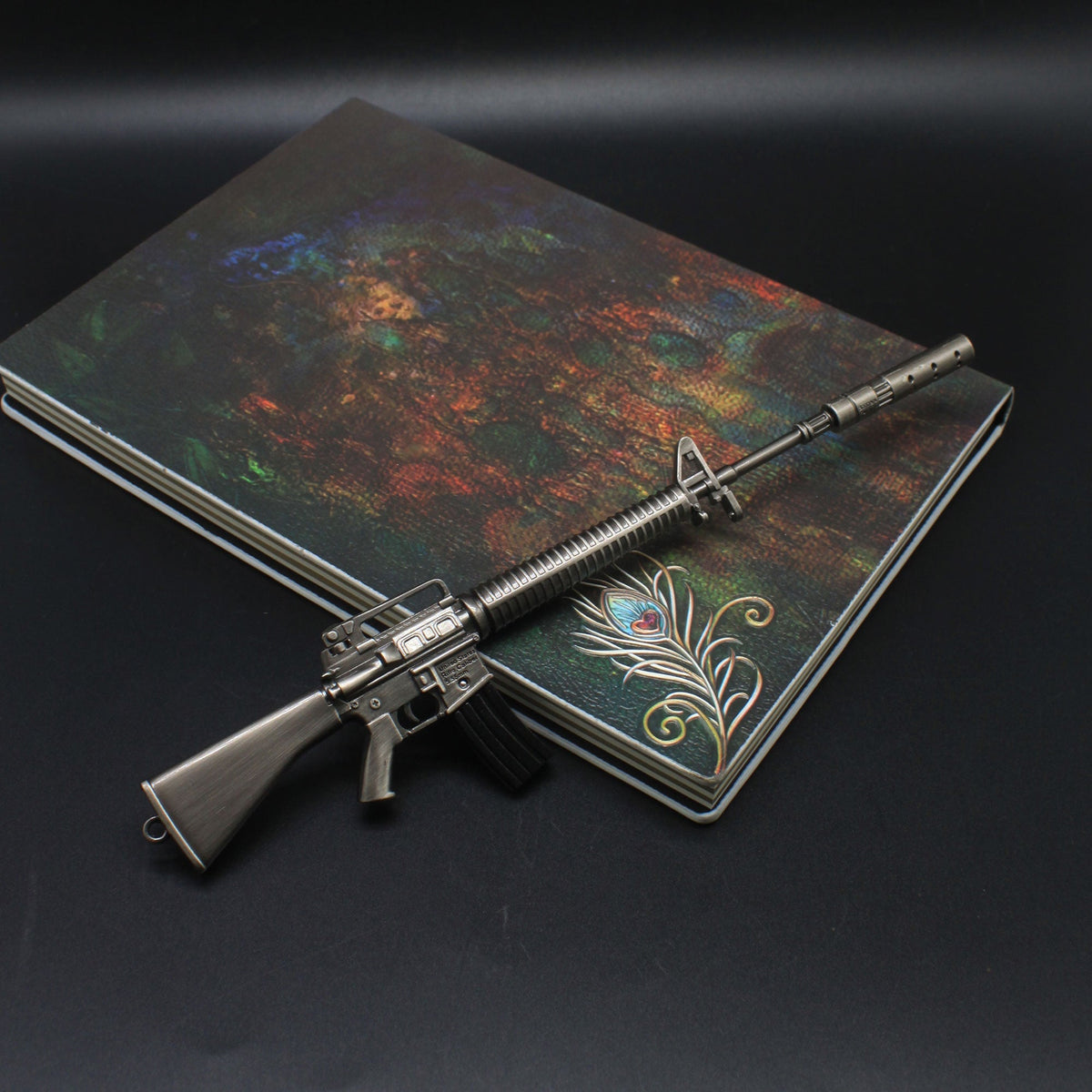 M16 Miniature Metal Gun 23CM/9.1" - Tophatter Daily Deals