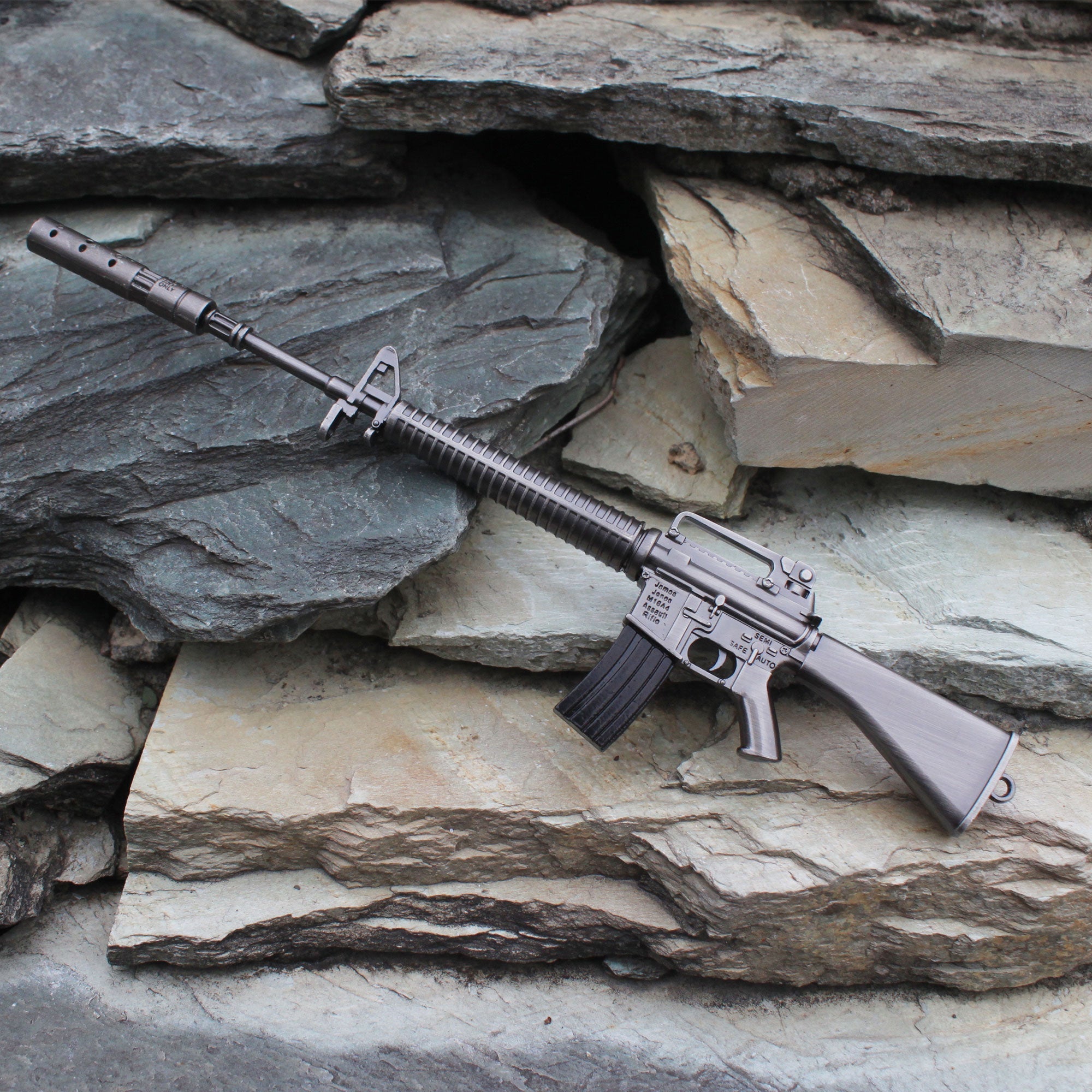 M16 Miniature Metal Gun 23CM/9.1" - Tophatter Daily Deals