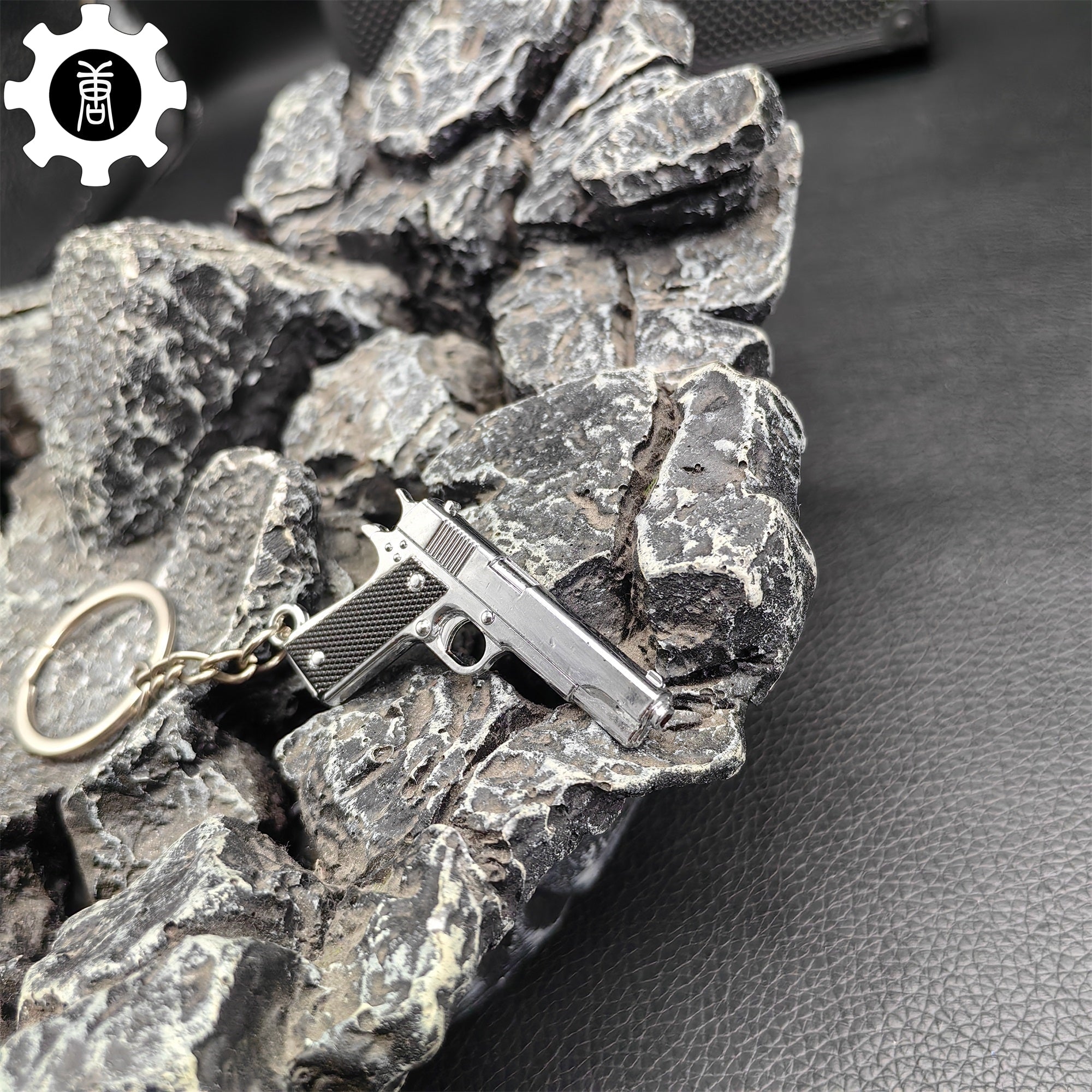 Mini M1911 Pistol Metal Keychain - Tophatter Daily Deals