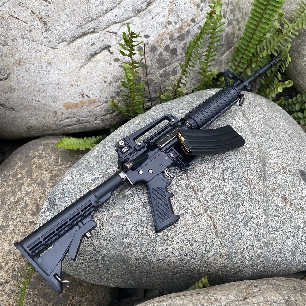M4A1 1:2.05 Gun Replica Highly-Detailed M4A1 Miniature Alloy Model Gun 40CM/15.7'' - Tophatter Daily Deals