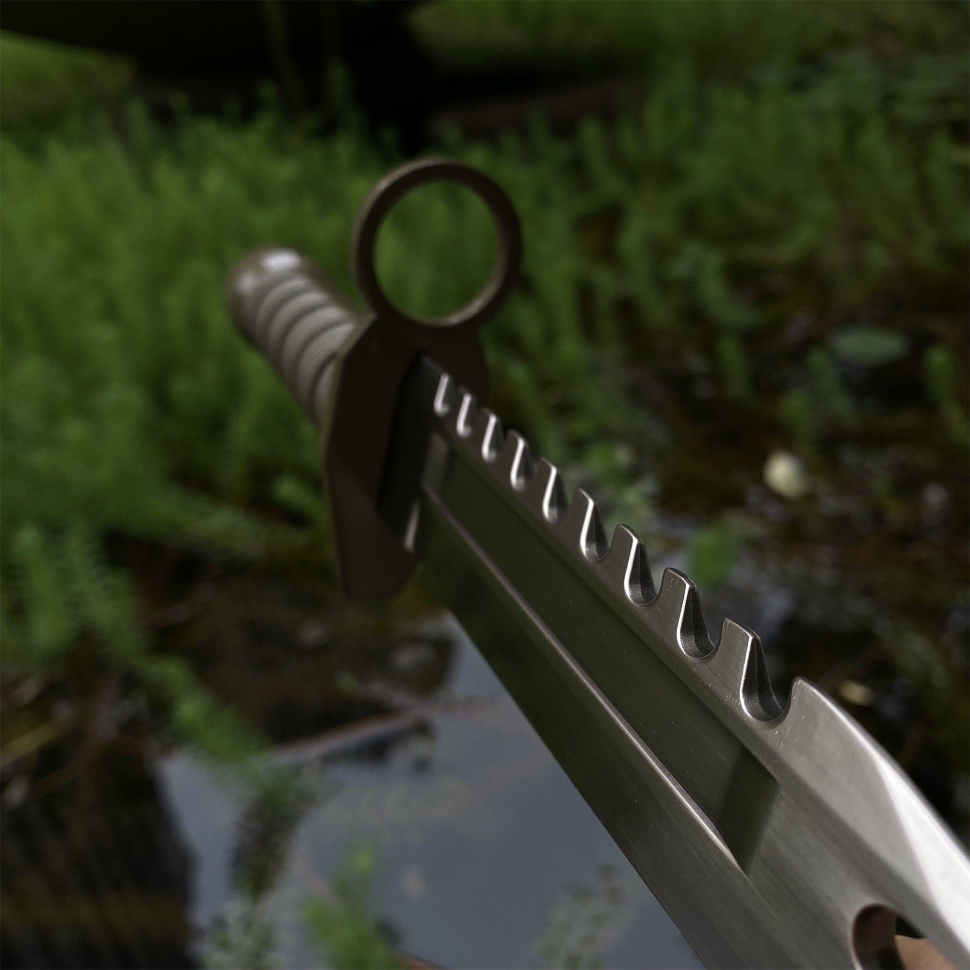 Re4 M9 Dagger Blunt Blade Metal Replica - Tophatter Daily Deals