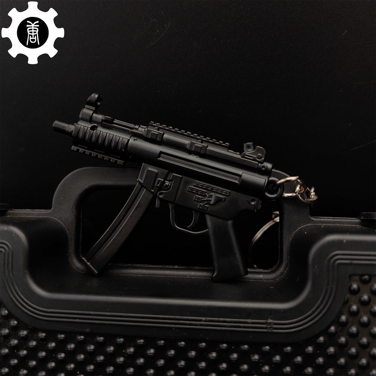 10 in 1 World Famous Submachine Gun SMG Keychain MP5K - Tophatter Daily Deals