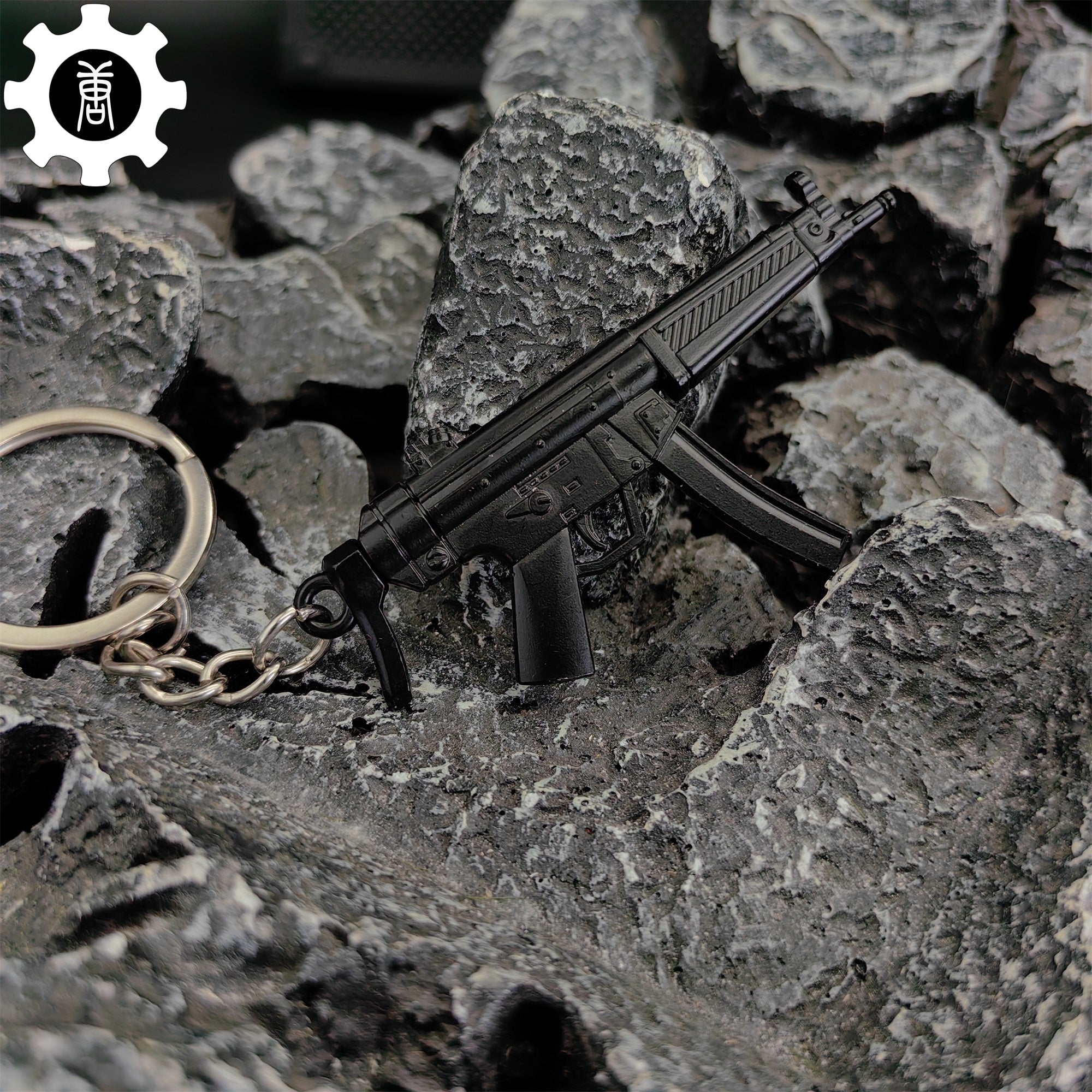 Tiny Metal MP5 Submachine Gun Model Keychain - Tophatter Daily Deals