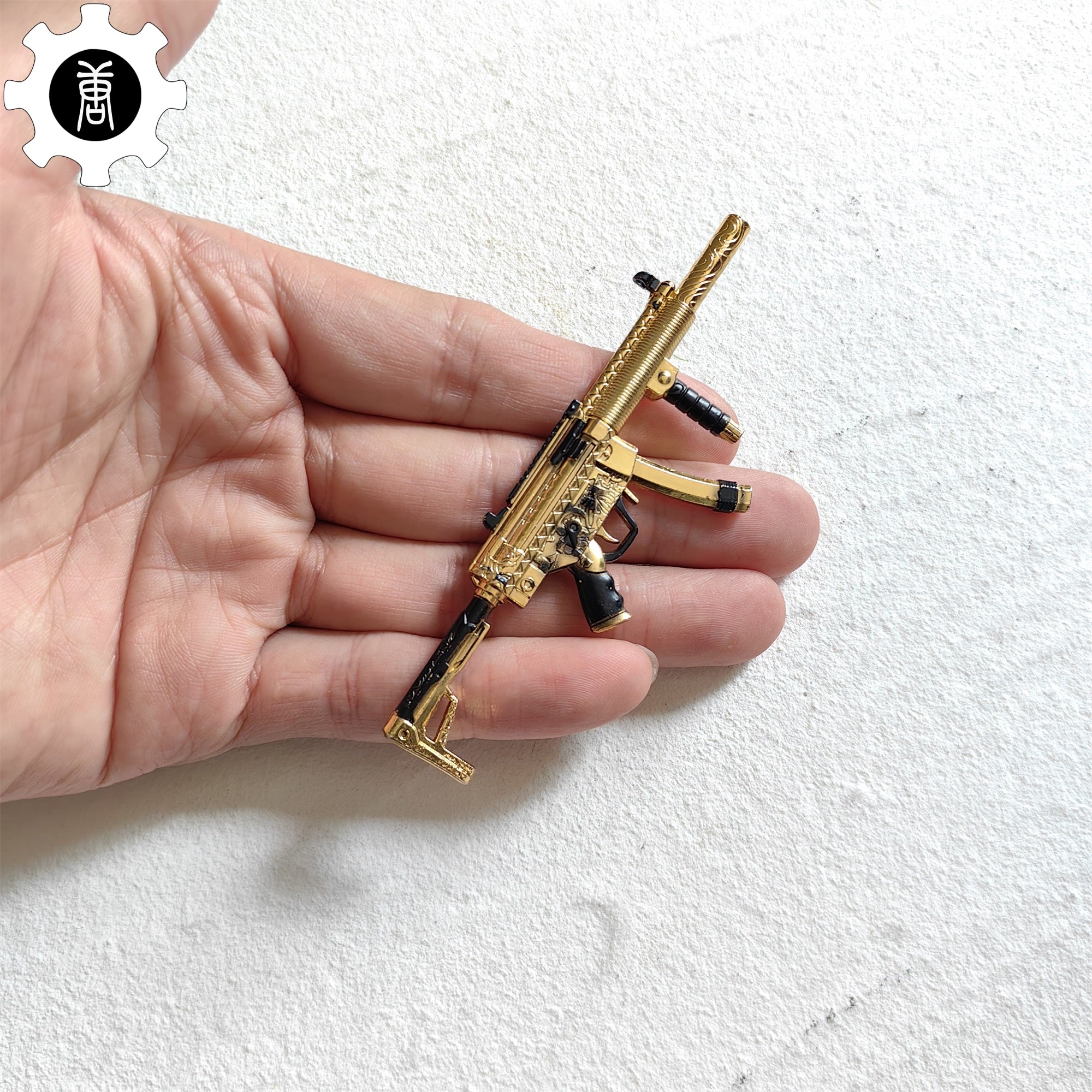 Tiny Metal Golden MP5 Submachine Gun Model Keychain - Tophatter Daily Deals