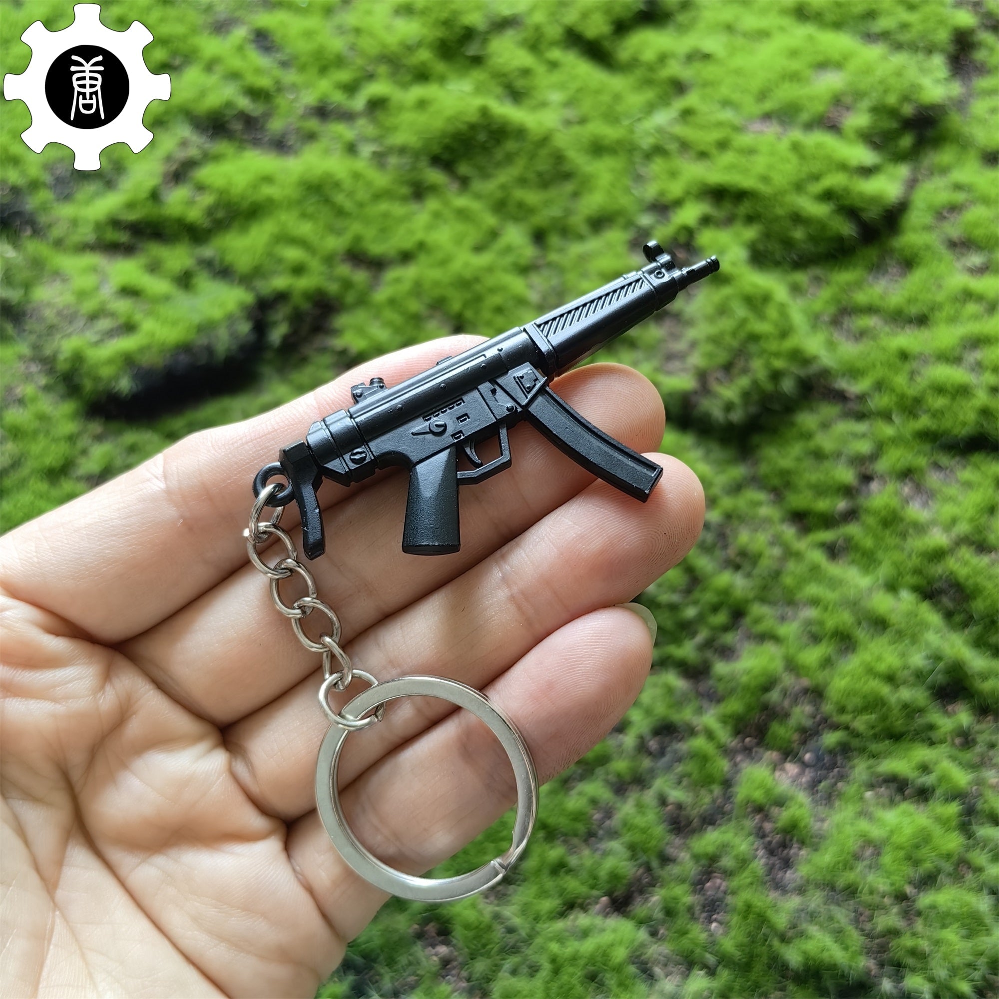 Tiny Metal MP5 Submachine Gun Model Keychain - Tophatter Daily Deals