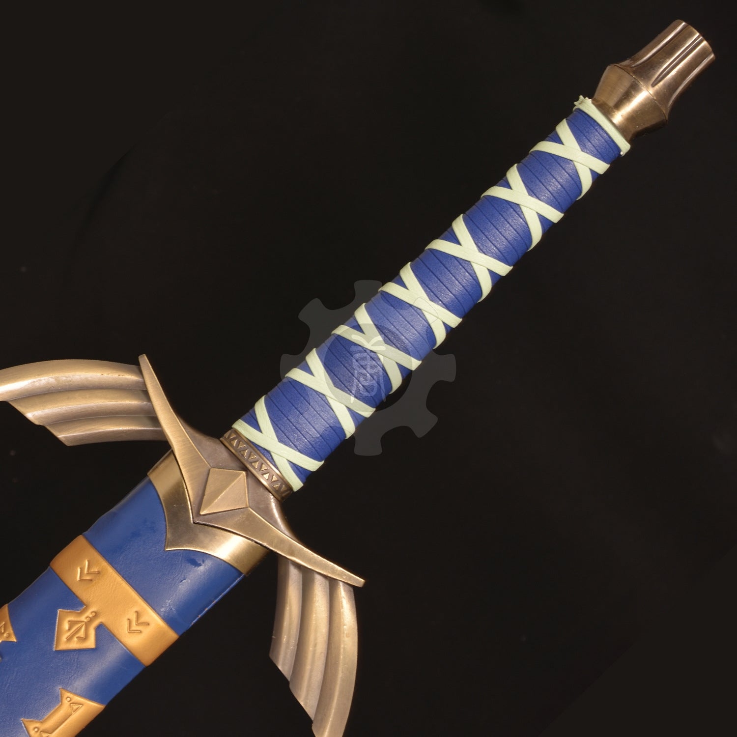 Link Skyward Master Sword Metal Replica Cosplay Prop - Tophatter Daily Deals
