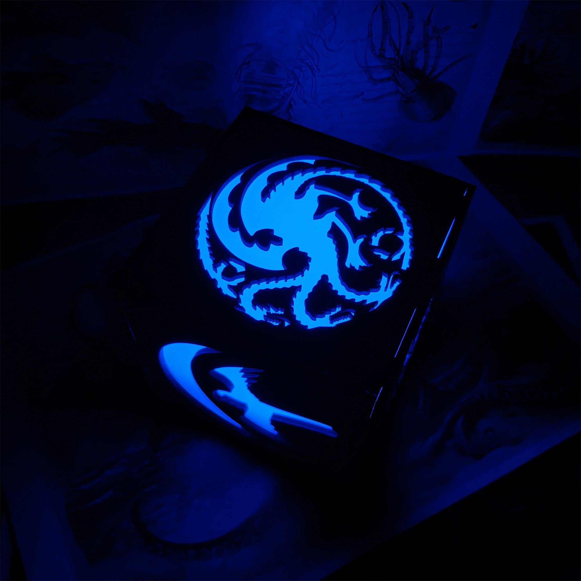 Middle Age Clan Insignia Wood Cube Light Desk Decor - Tophatter Daily Deals