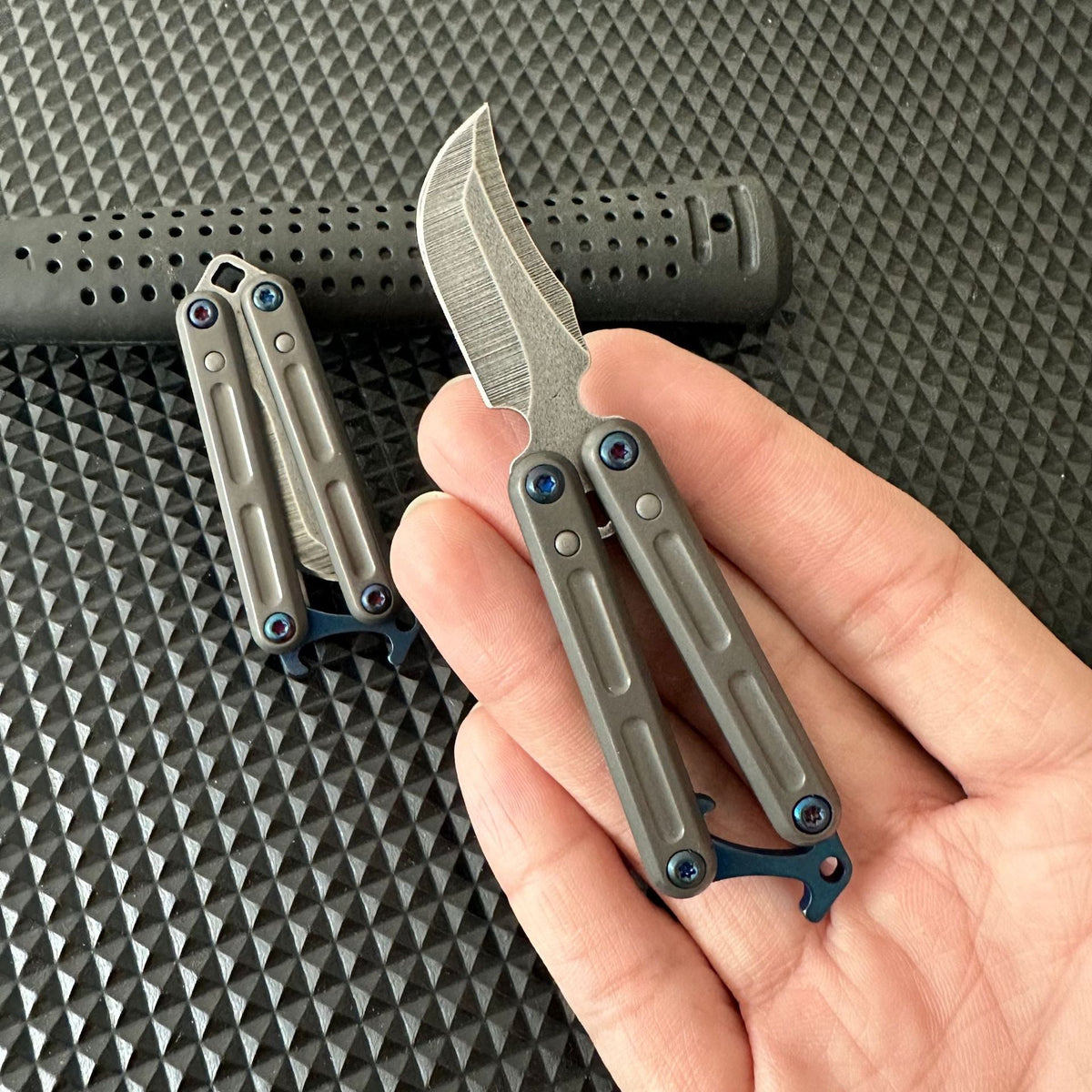 Mini Butterfly Knife Keychain - Tophatter Daily Deals