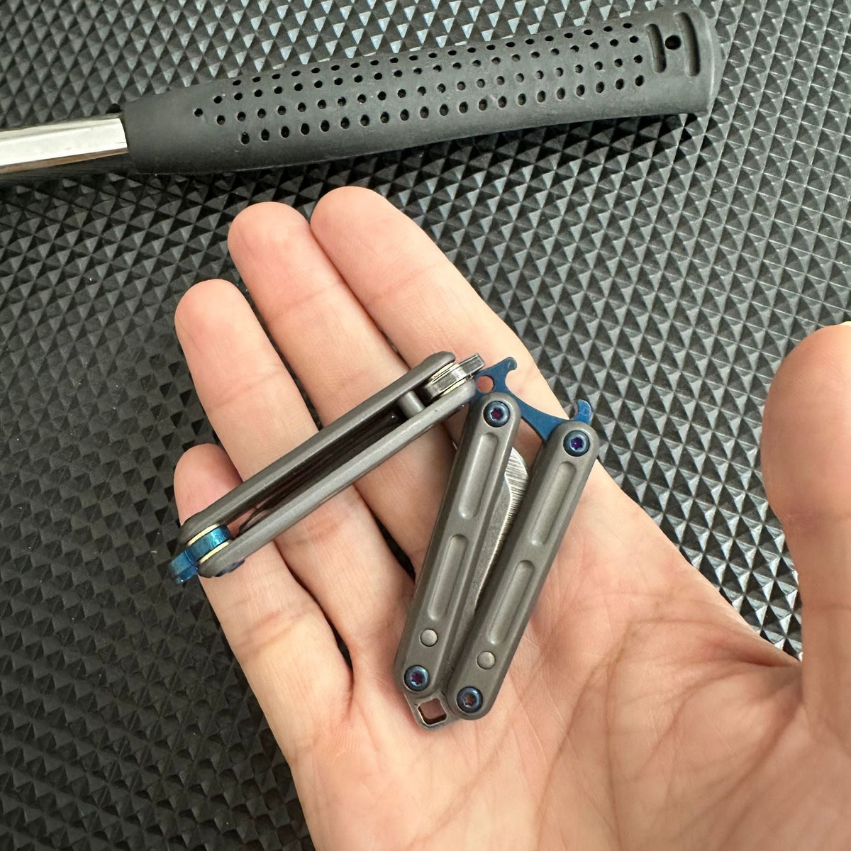 Mini Butterfly Knife Keychain - Tophatter Daily Deals