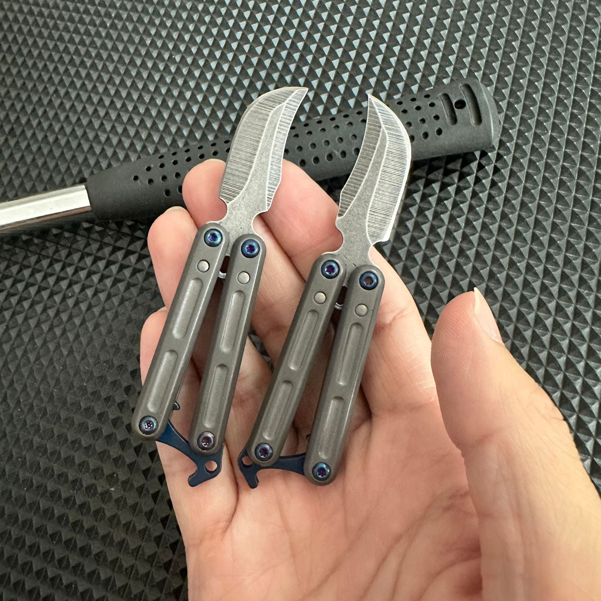Mini Butterfly Knife Keychain - Tophatter Daily Deals
