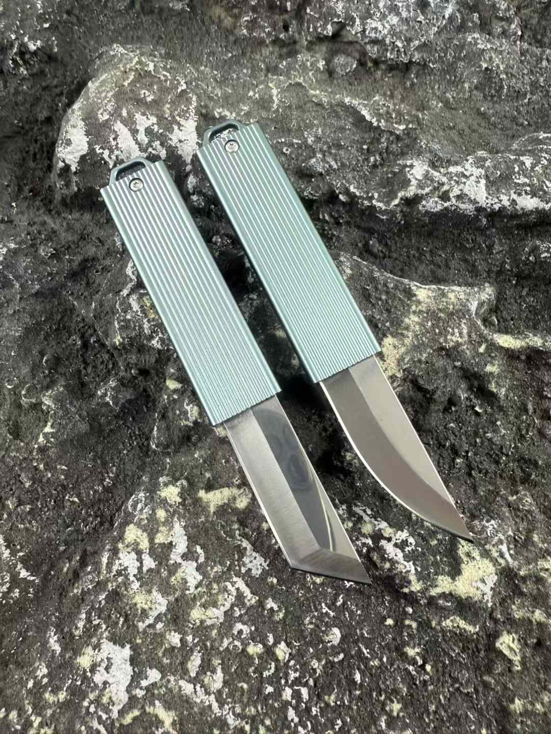 Mini Gravity Knife - Tophatter Daily Deals