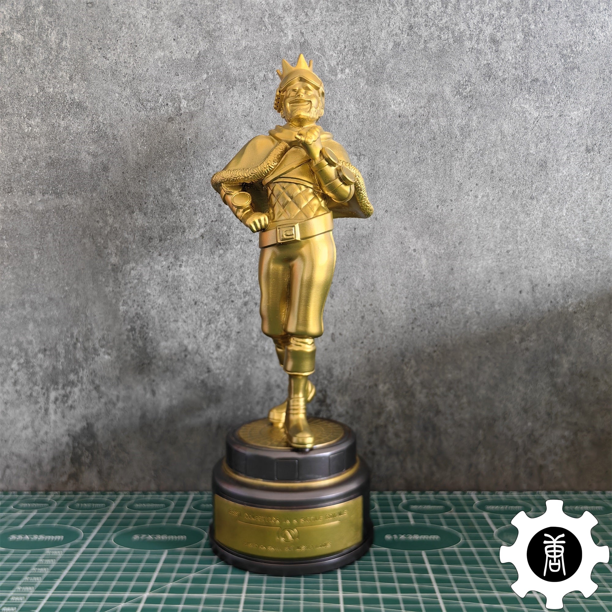 Mirage Heirloom Life-Size Shiny Trophy 3D Printed Replica - Tophatter Daily Deals