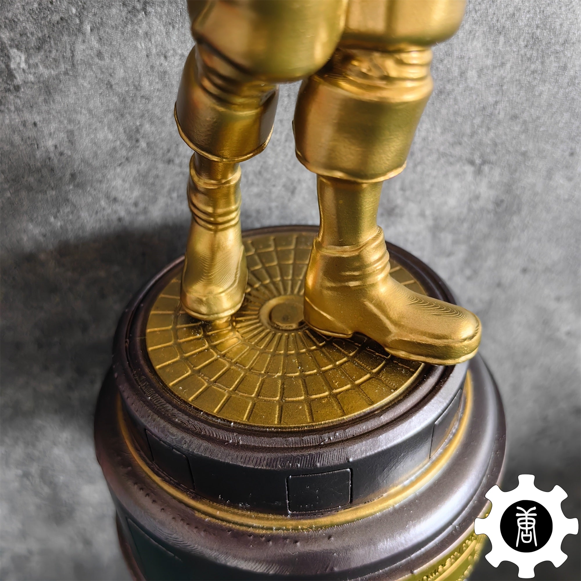 Mirage Heirloom Life-Size Shiny Trophy 3D Printed Replica - Tophatter Daily Deals