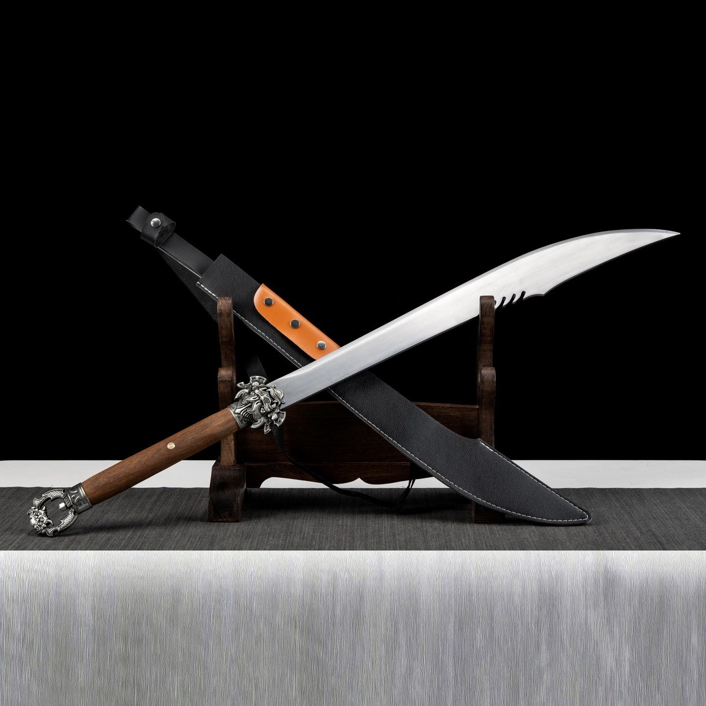 Mojue War Sword – Ox-Tail Qing Dynasty Style Manganese Steel Full-Tang Sword - Tophatter Daily Deals