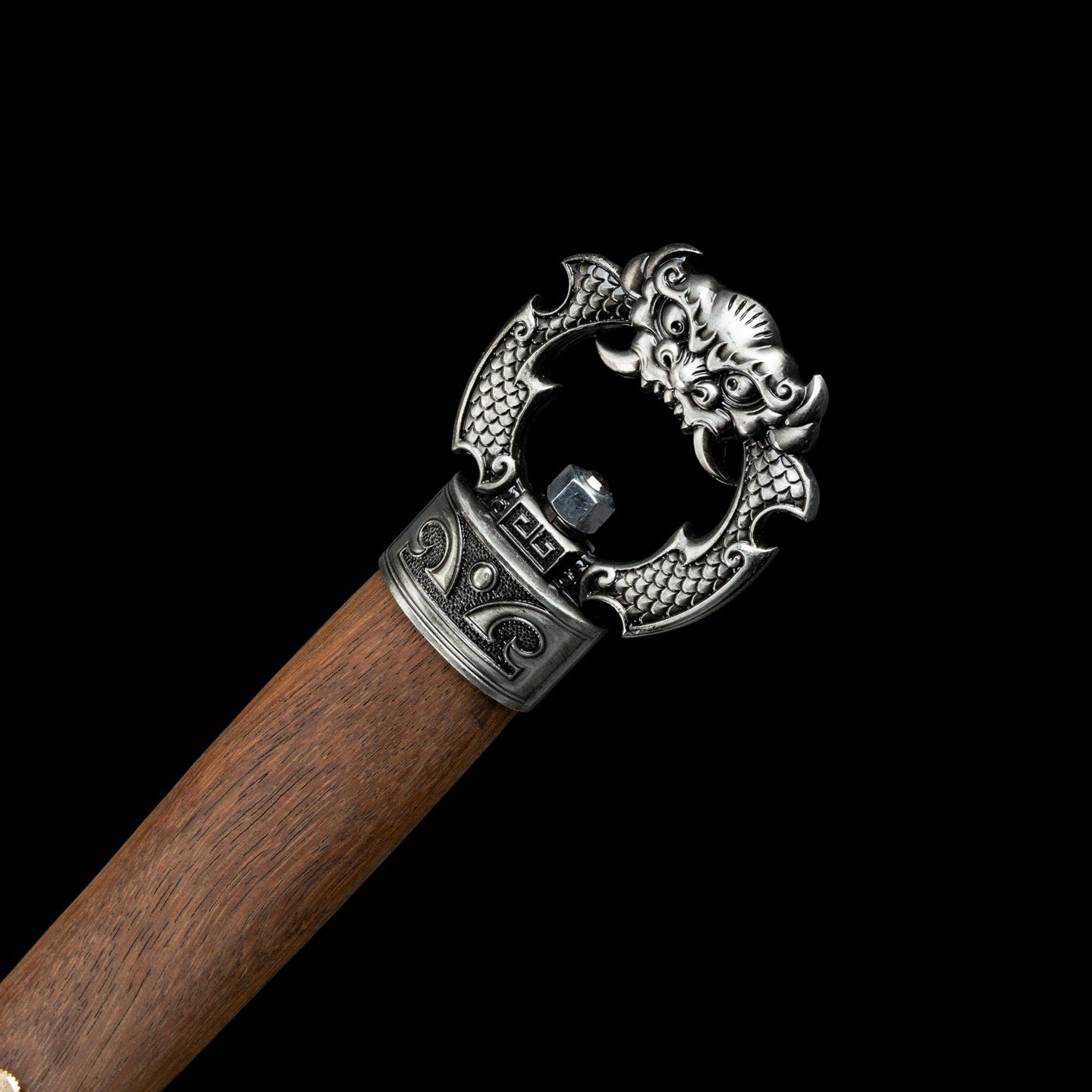 Mojue War Sword – Ox-Tail Qing Dynasty Style Manganese Steel Full-Tang Sword - Tophatter Daily Deals