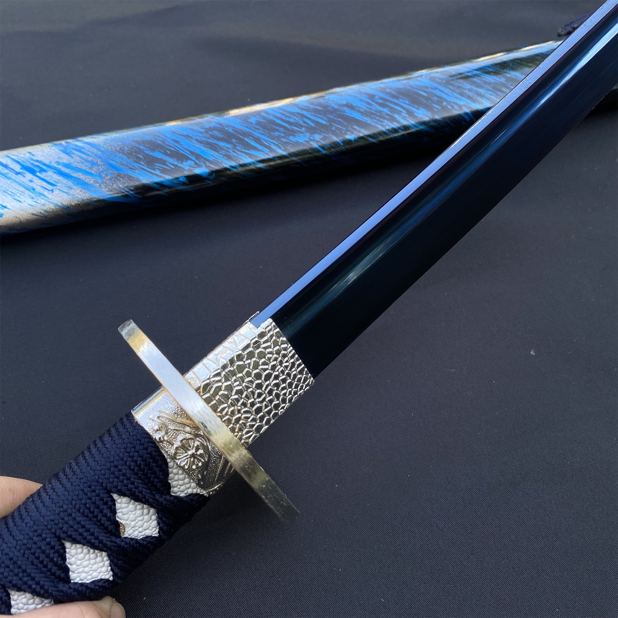 Japanese Samurai Katana - Moonlight Blade - Tophatter Daily Deals