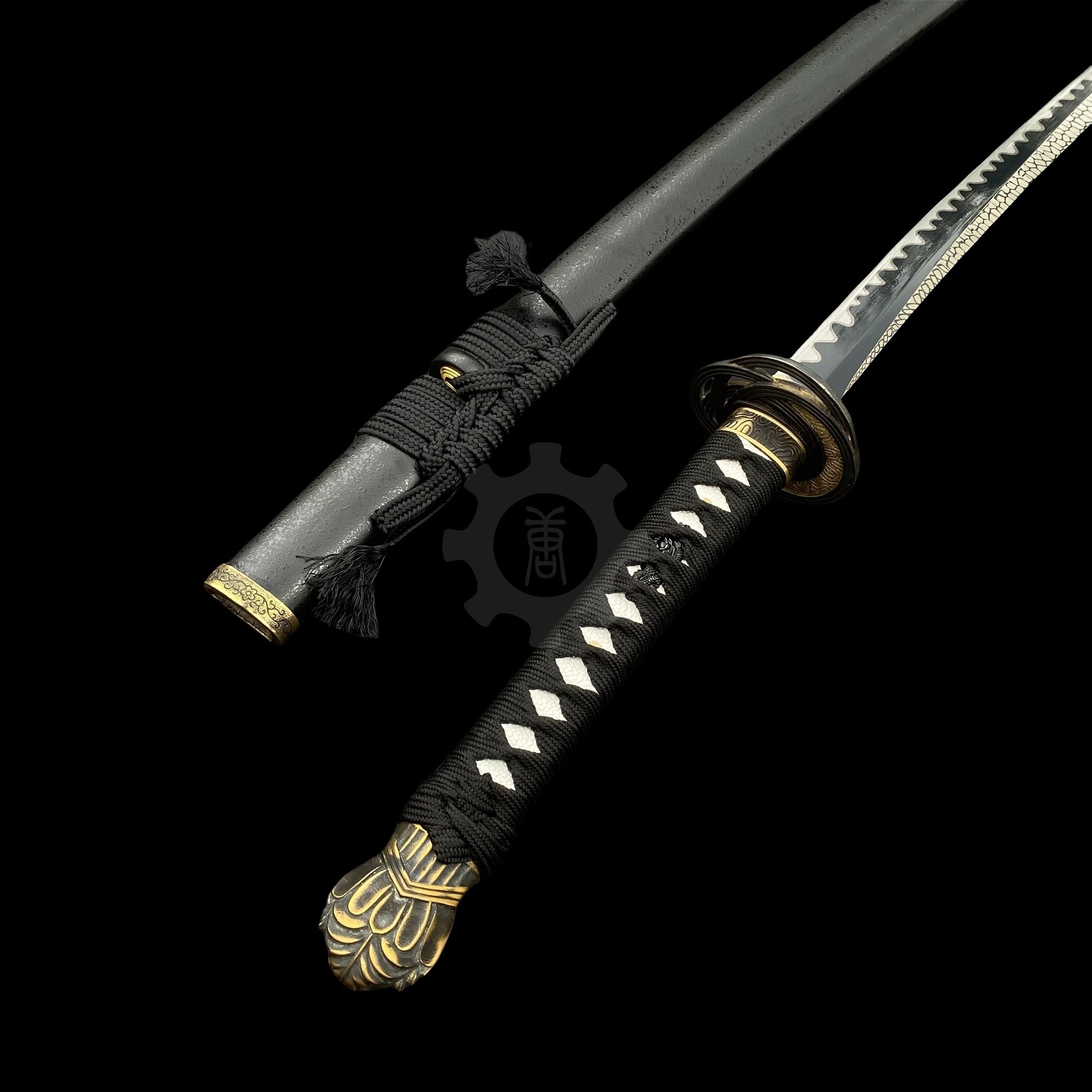 Real-Life Carbon Steel Moonveil Katana Replica - Tophatter Daily Deals