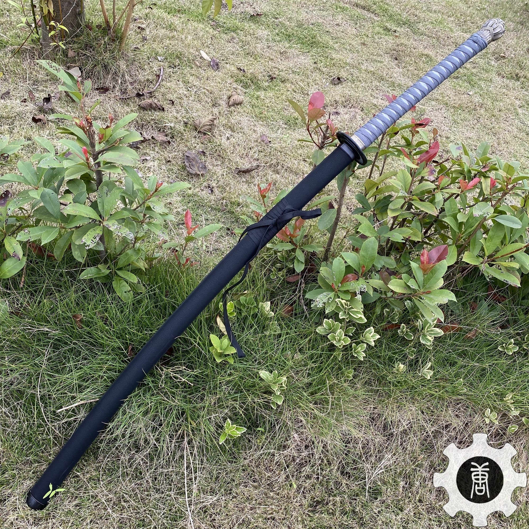 Moonveil Katana Real-Life Metal Replica - Tophatter Daily Deals