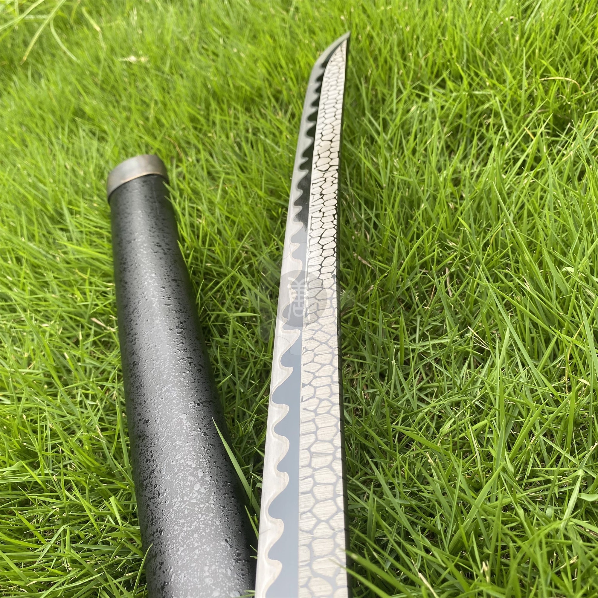 Real-Life Carbon Steel Moonveil Katana Replica - Tophatter Daily Deals