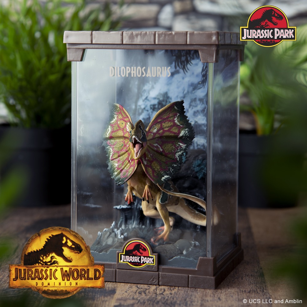 Jurassic Park - Dilophosaurus Diorama Statue - Tophatter Daily Deals