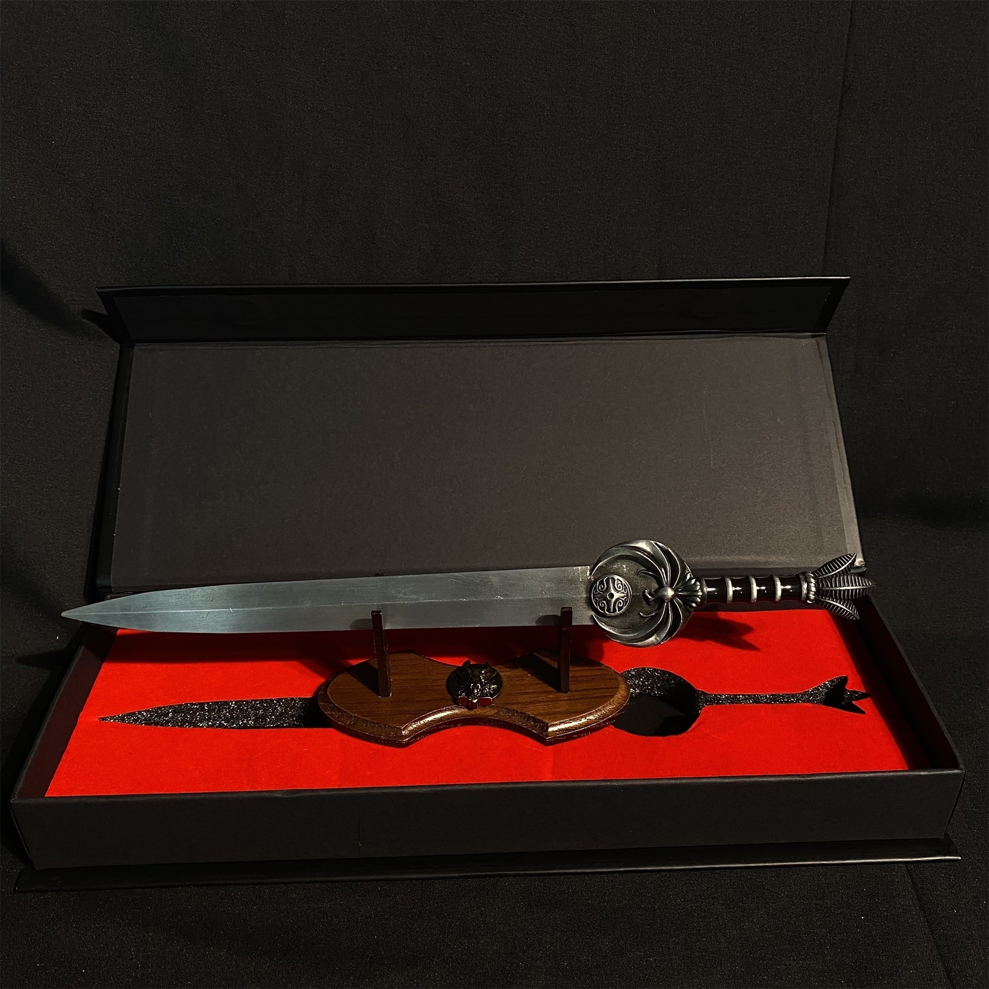 Nightingale Blade Metal Replica 1/3 Scale - Tophatter Daily Deals