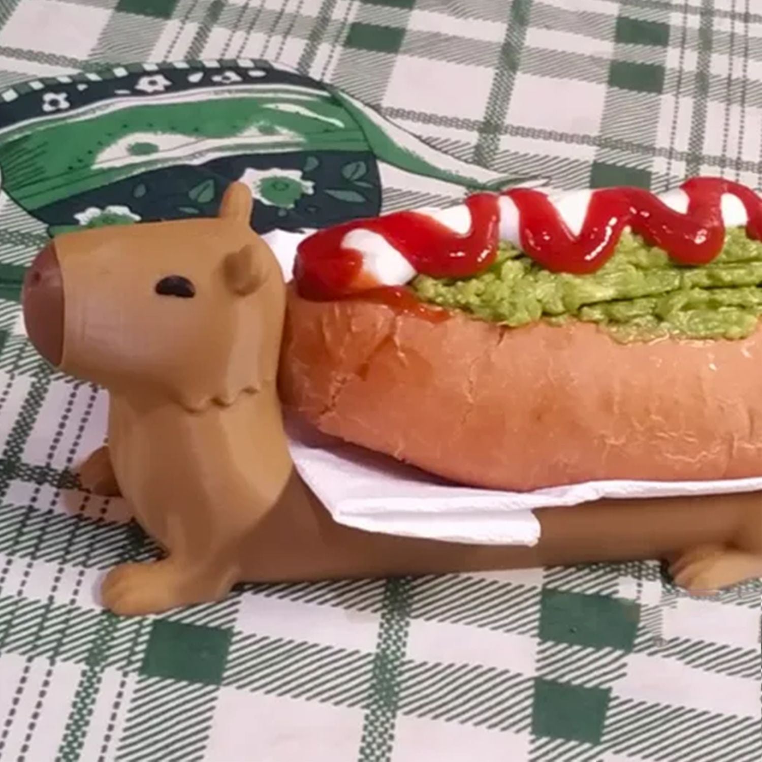 Capybara Hot Dog Tray 0 - Tophatter Daily Deals