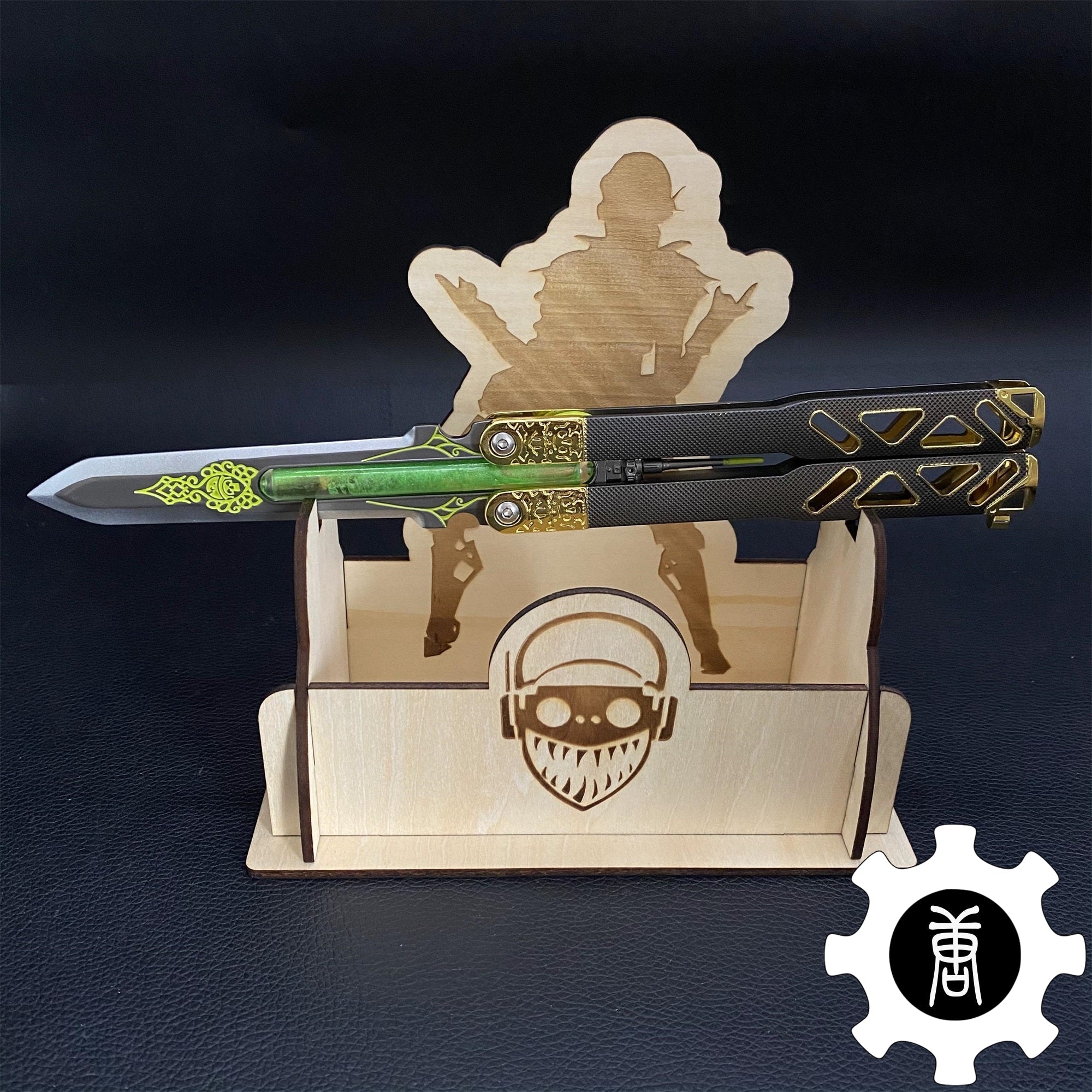 Octane Heirloom V3 Real Liquid Tube Octane Balisong Metal Replica Heirloom & Special Stand - Tophatter Daily Deals