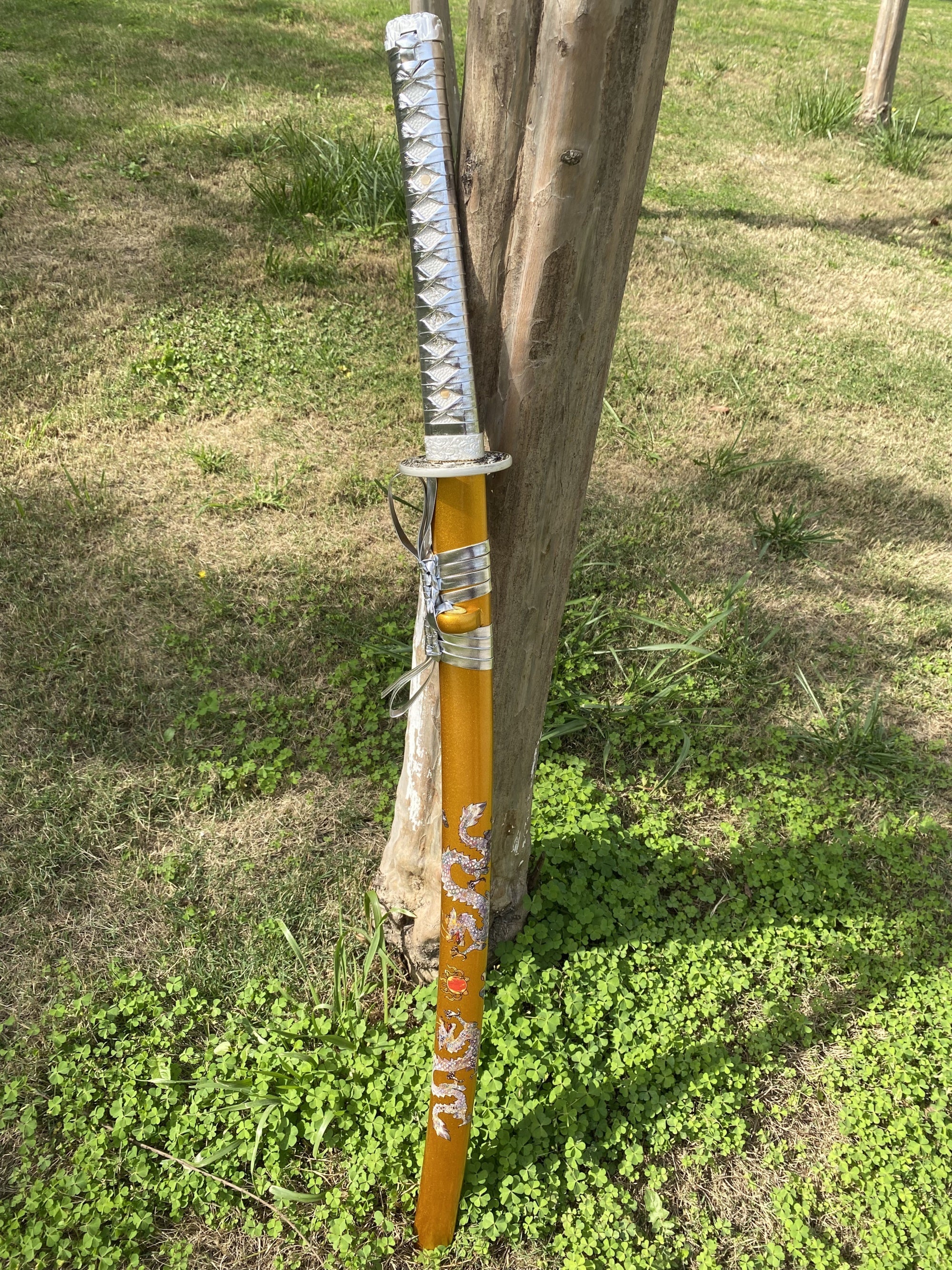 Golden Dragon Katana Samurai Sword - Tophatter Daily Deals