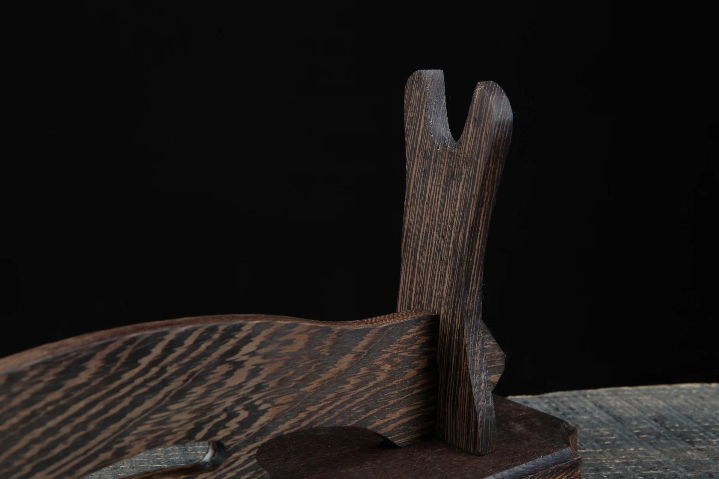 Otera Sword Stand - Tophatter Daily Deals