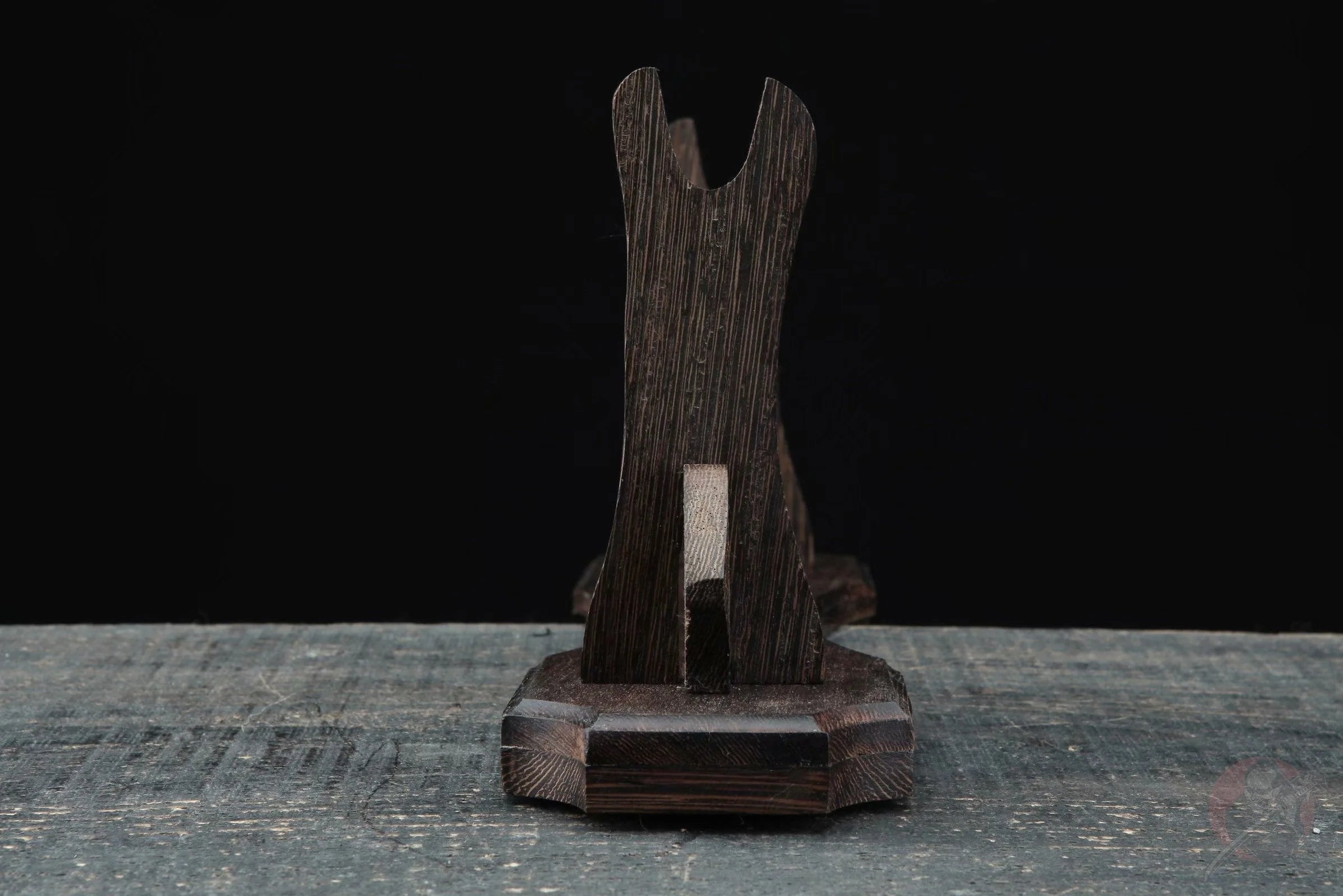 Otera Sword Stand - Tophatter Daily Deals