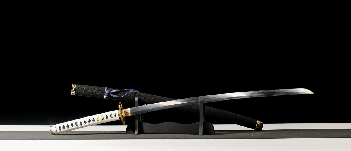 Devil May Cry 5 - Yamato Clay Tempered Handforged Katana Katana - Tophatter Daily Deals