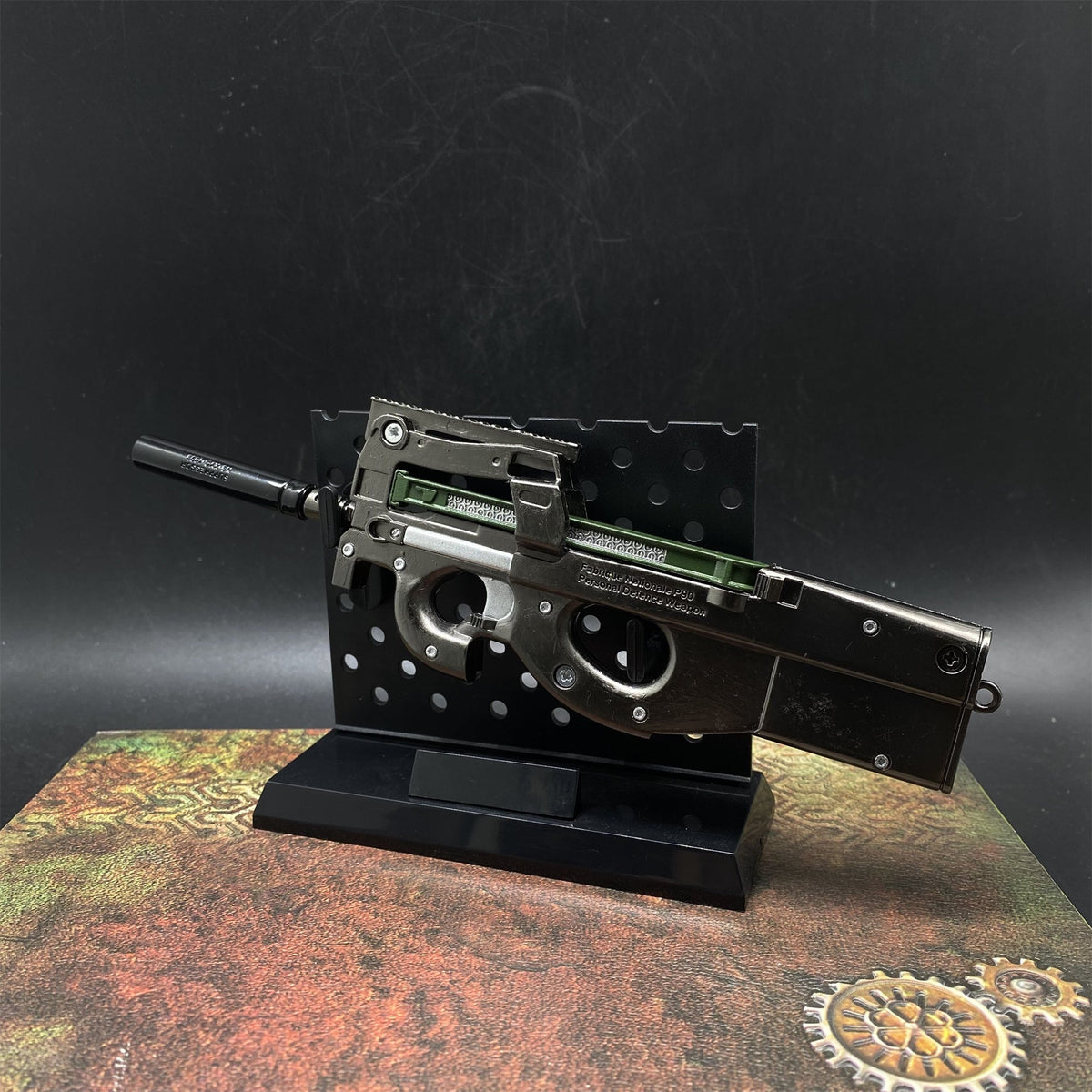 P90 Mental Submachine Miniature Gun 14CM/5.5" Wih Plastic Stand - Tophatter Daily Deals
