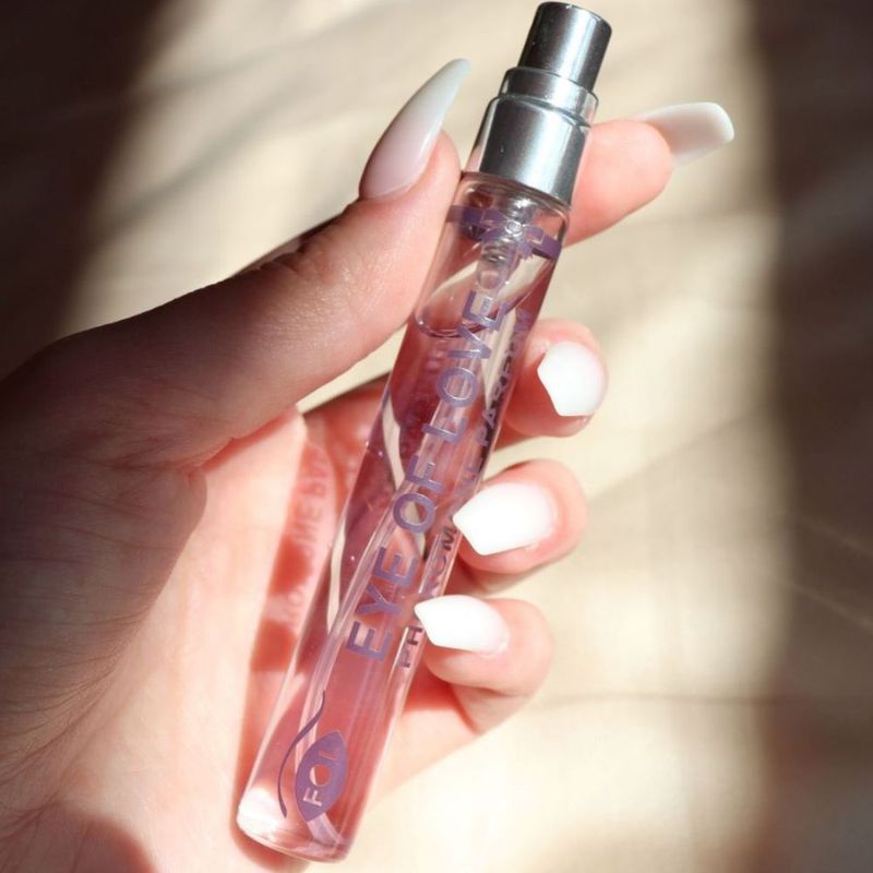 Pheromone Body Spray Morning Glow Attract Him 10ml > Essentials > Aphrodisiacs - Tophatter Daily Deals
