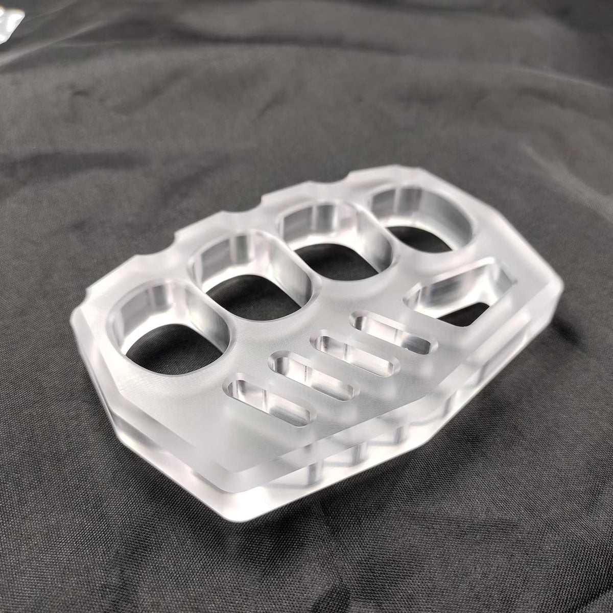 Defender No Metal PC Plastic Knuckle Duster Brass Knuckles - Tophatter Daily Deals