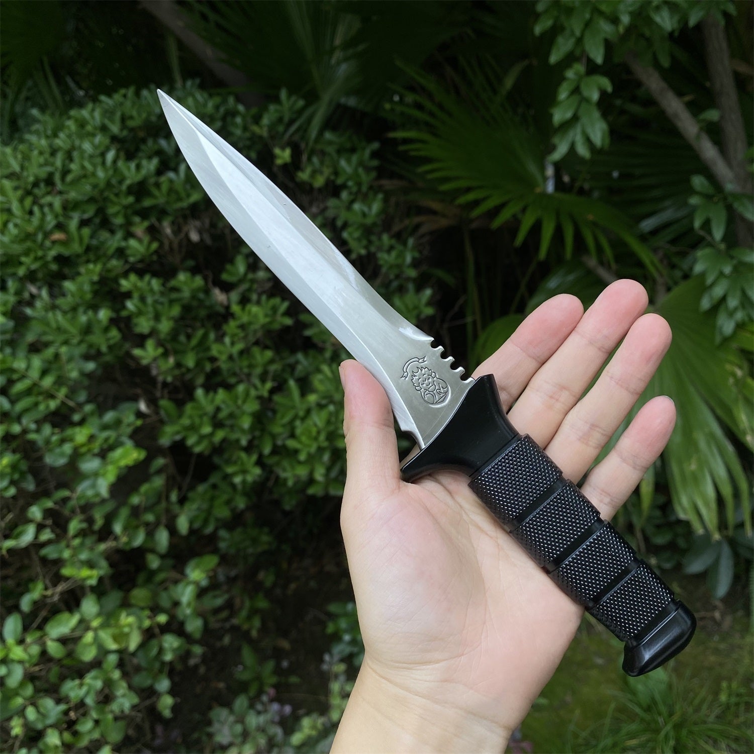 Re4 Primal Knife Blunt Blade Metal Replica Grey Knife Only - Tophatter Daily Deals