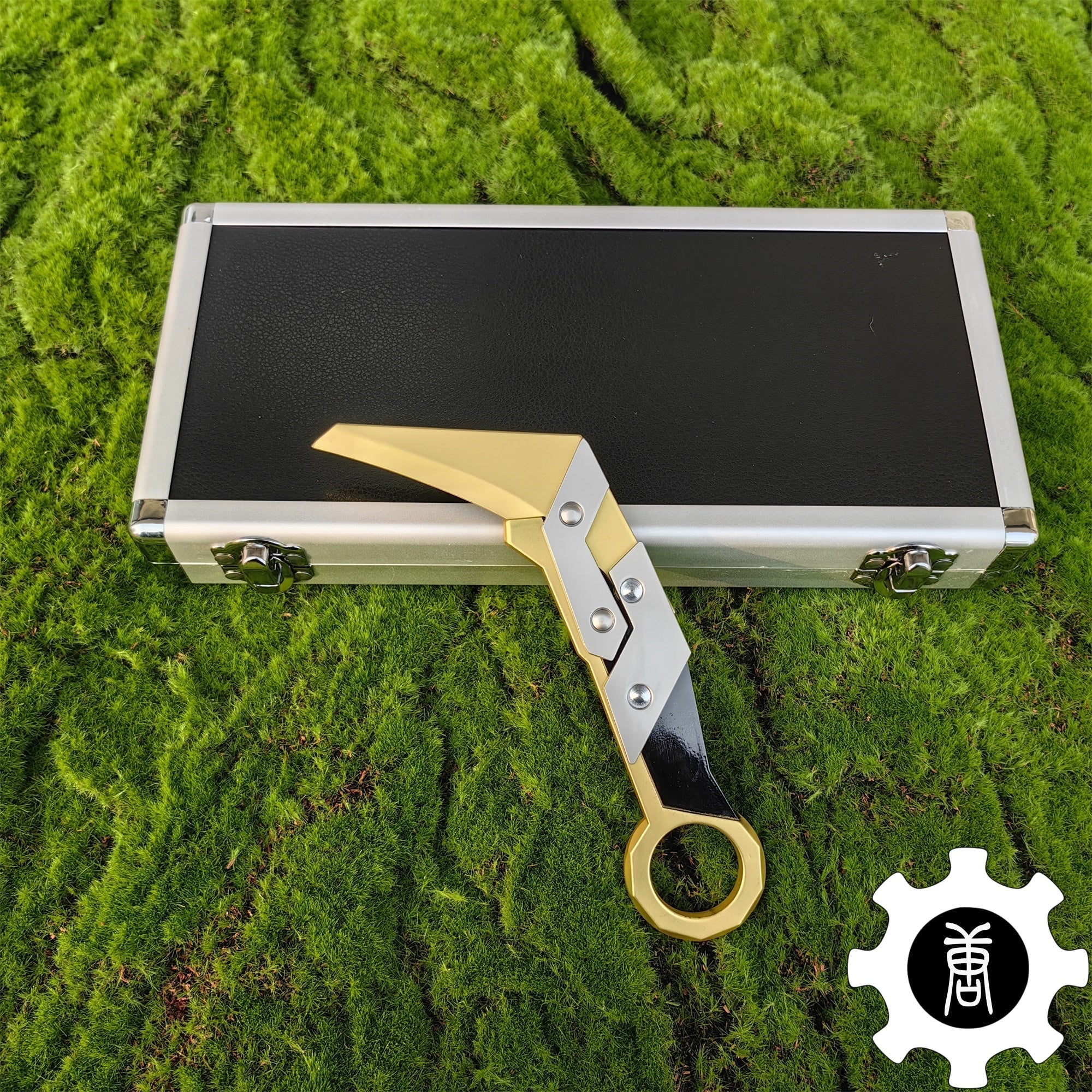 Prime 2.0 Karambit Metal Replica Gift Box USA Only - Tophatter Daily Deals