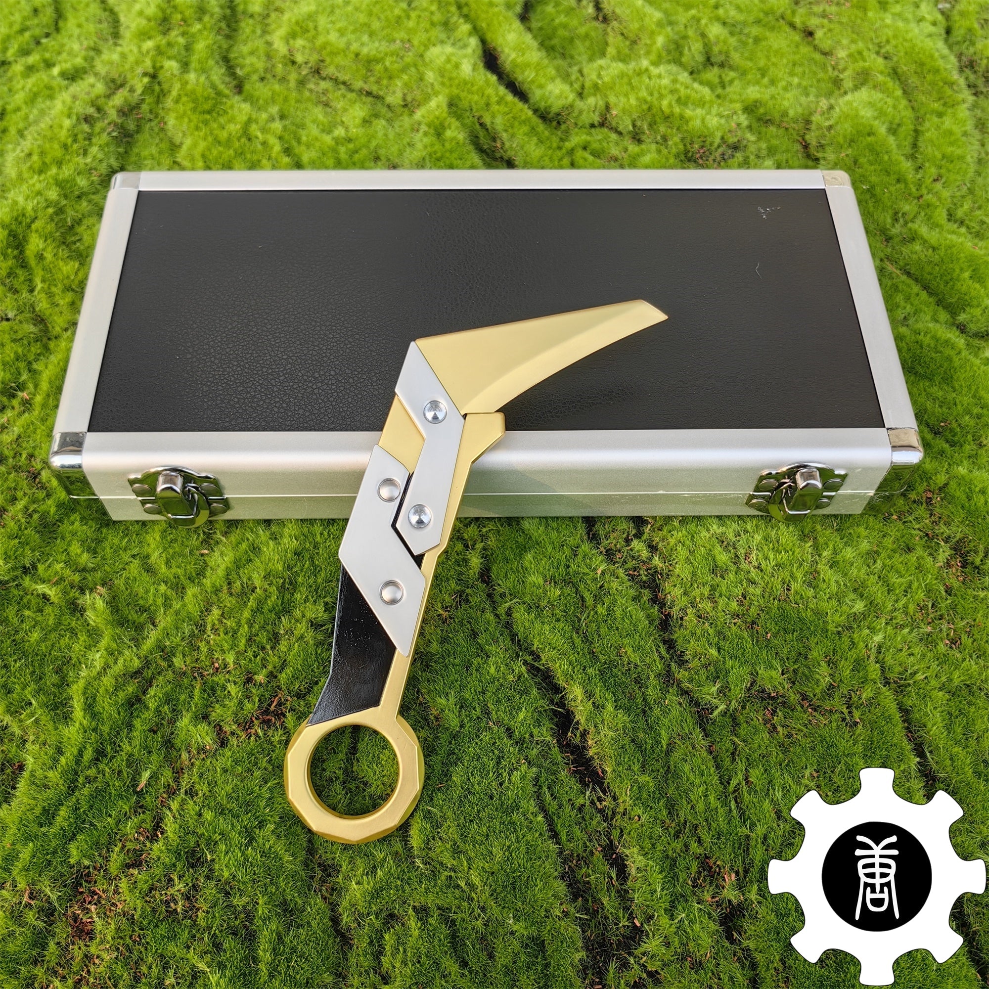 Prime 2.0 Karambit Metal Replica Gift Box USA Only - Tophatter Daily Deals