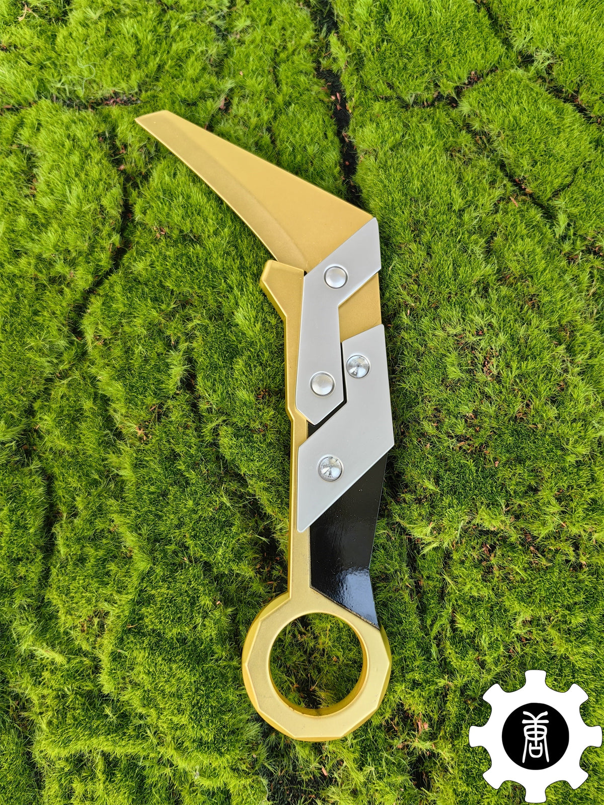 Prime 2.0 Karambit Metal Replica Gift Box USA Only - Tophatter Daily Deals