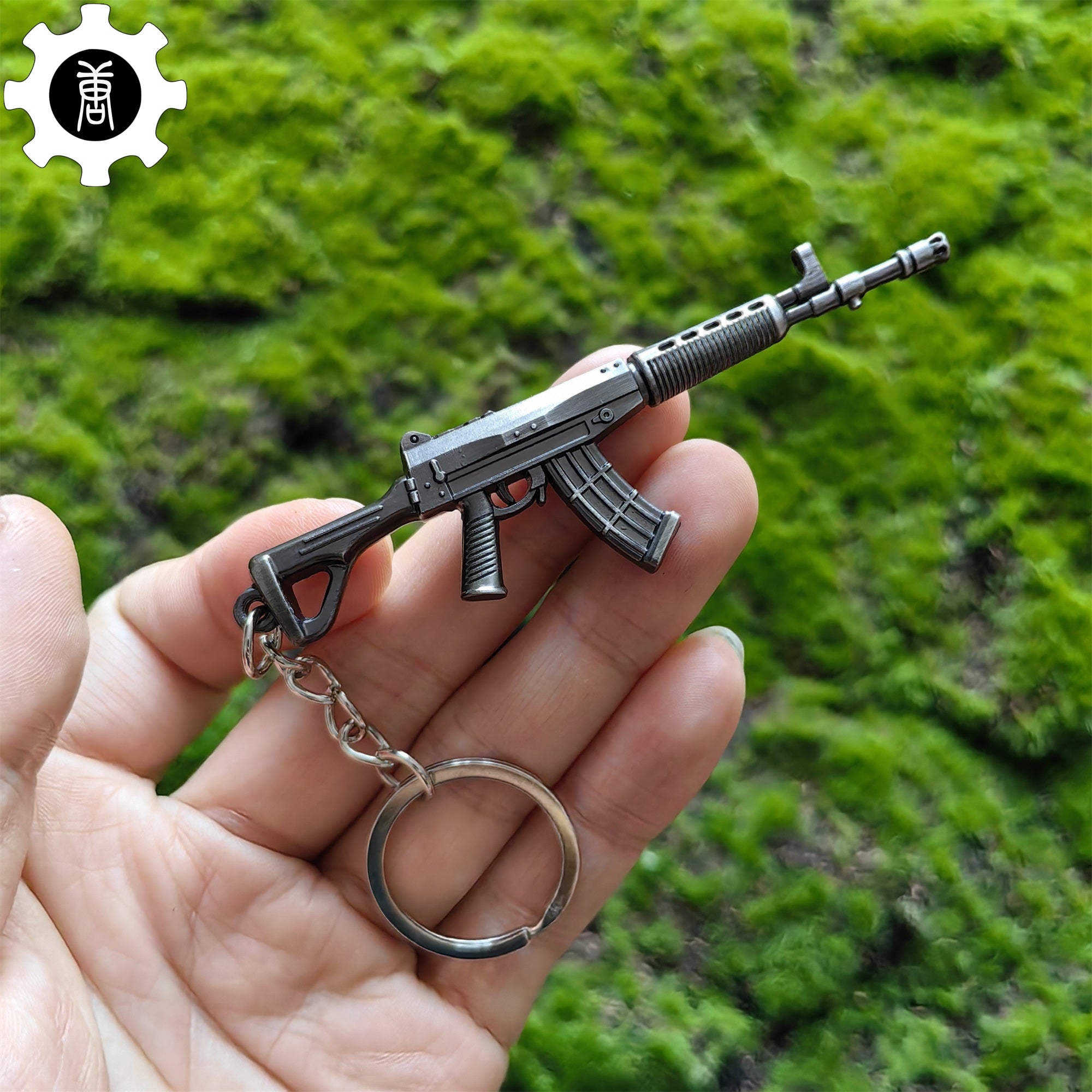 21 in 1 World Famous Assault Rifle Gun Keychain Metal Pendant For Military Hobby QBZ-03 - Tophatter Daily Deals