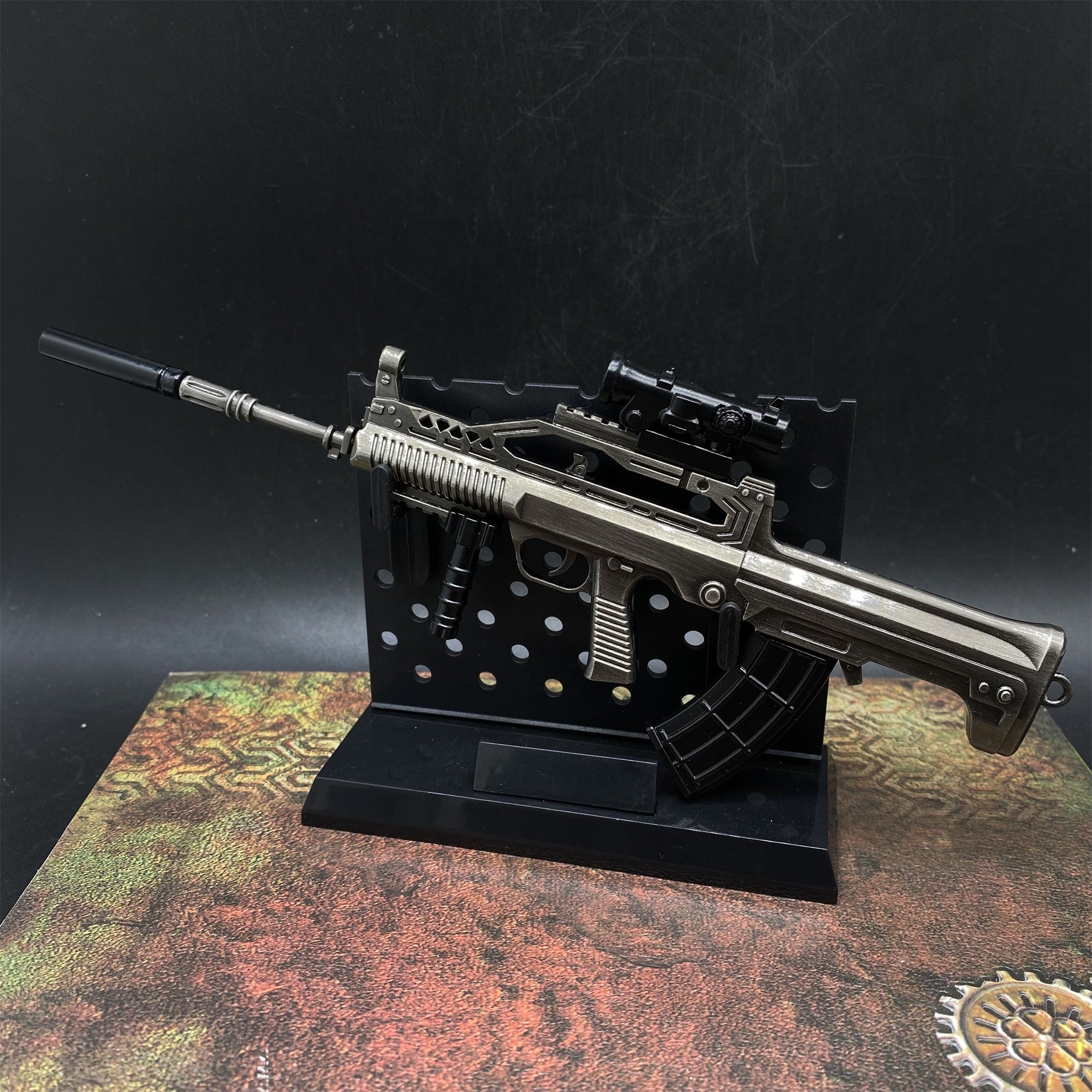 QBZ95 Miniature Metal Gun 20CM/8.7" With Plastic Stand - Tophatter Daily Deals