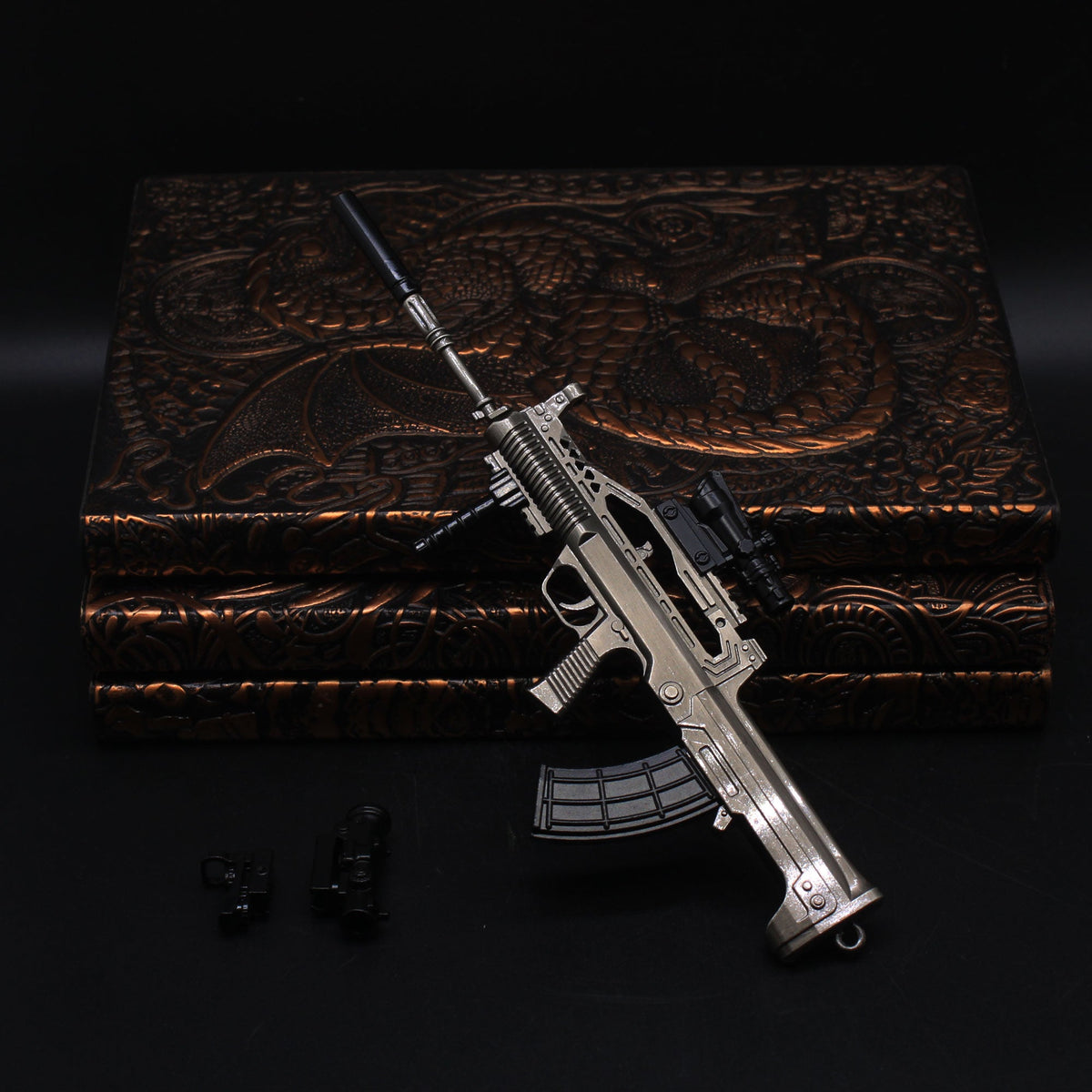 QBZ95 Miniature Metal Gun 20CM/8.7" - Tophatter Daily Deals