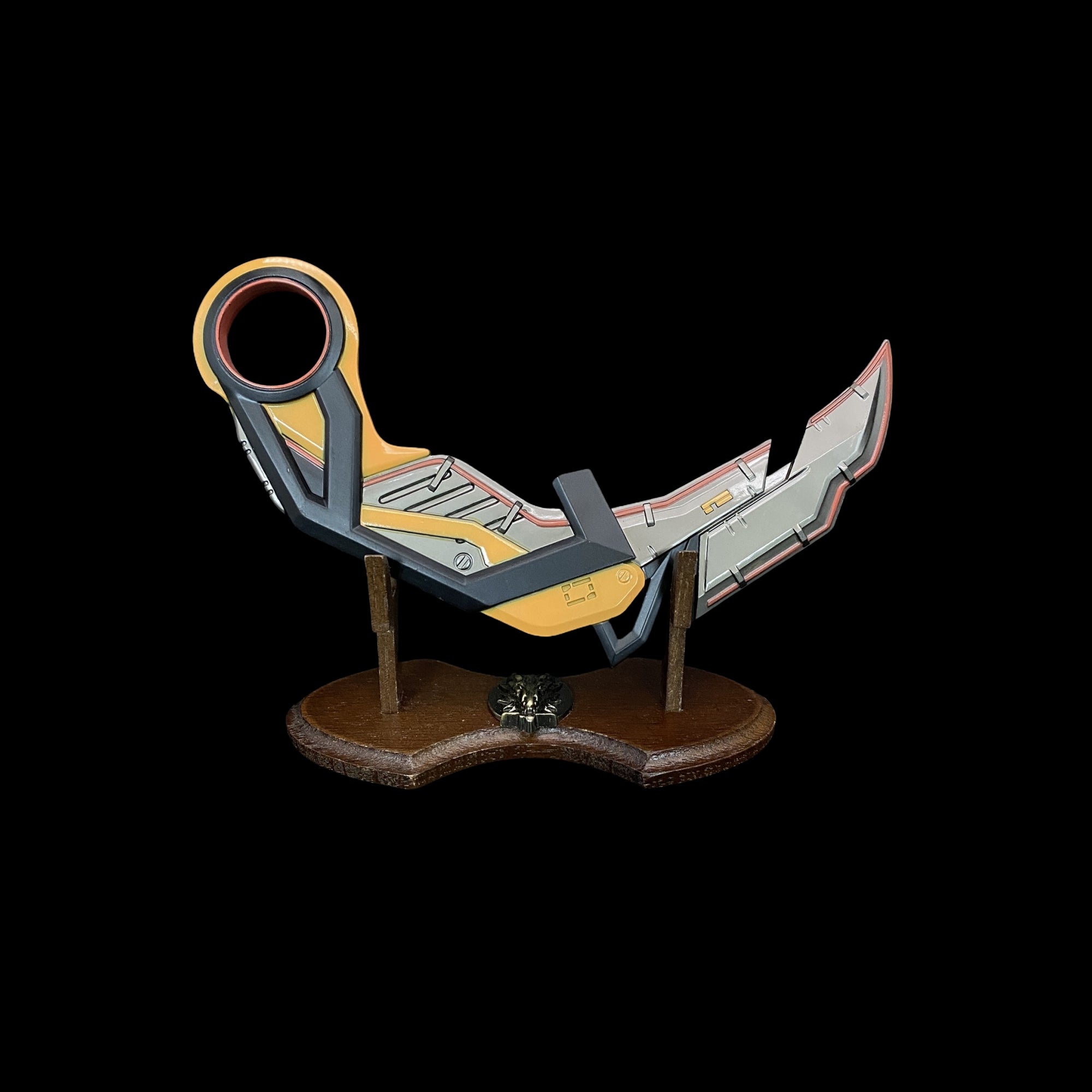 RGX Karambit RGX 11z Pro karambit Blunt Blade Metal Replica Yellow & Oak Stand - Tophatter Daily Deals