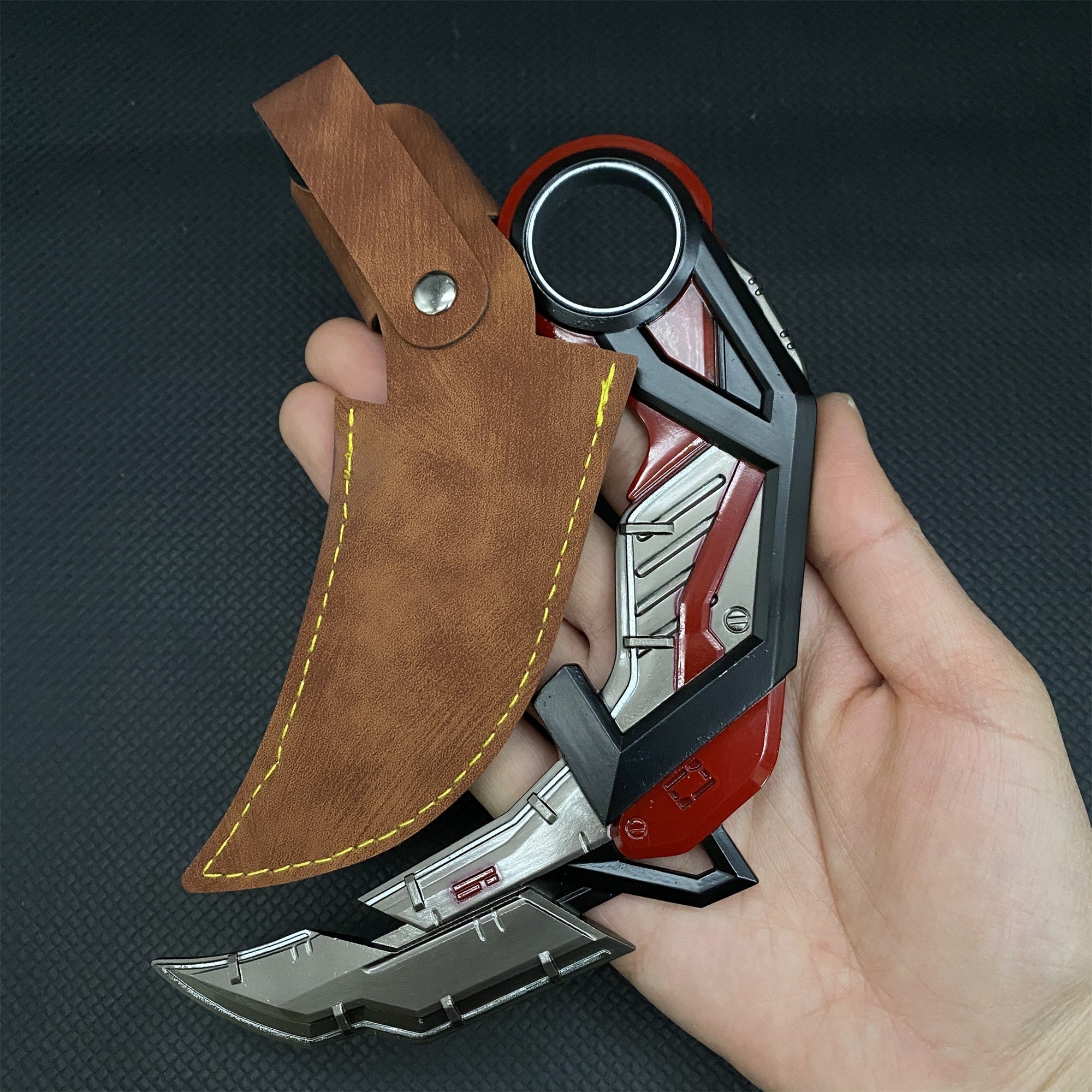 RGX Karambit RGX 11z Pro karambit Blunt Blade Metal Replica USA Stock Red Only - Tophatter Daily Deals