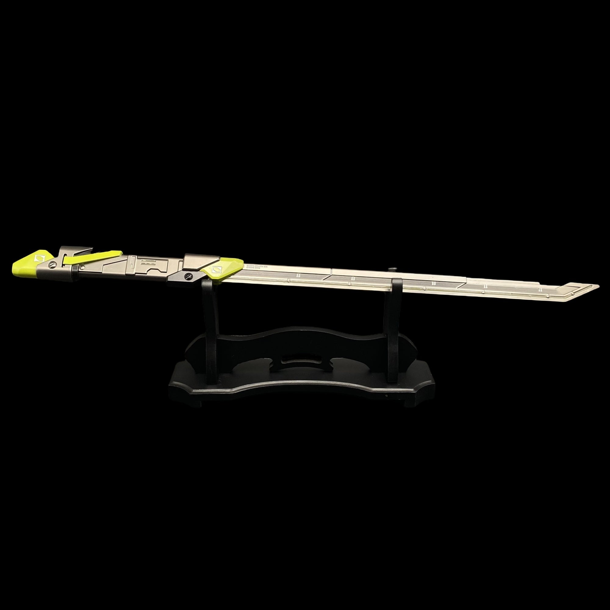 Blue RGX Blade Luminous Blunt Blade Collection Art RGX Green Wooden Holder - Tophatter Daily Deals