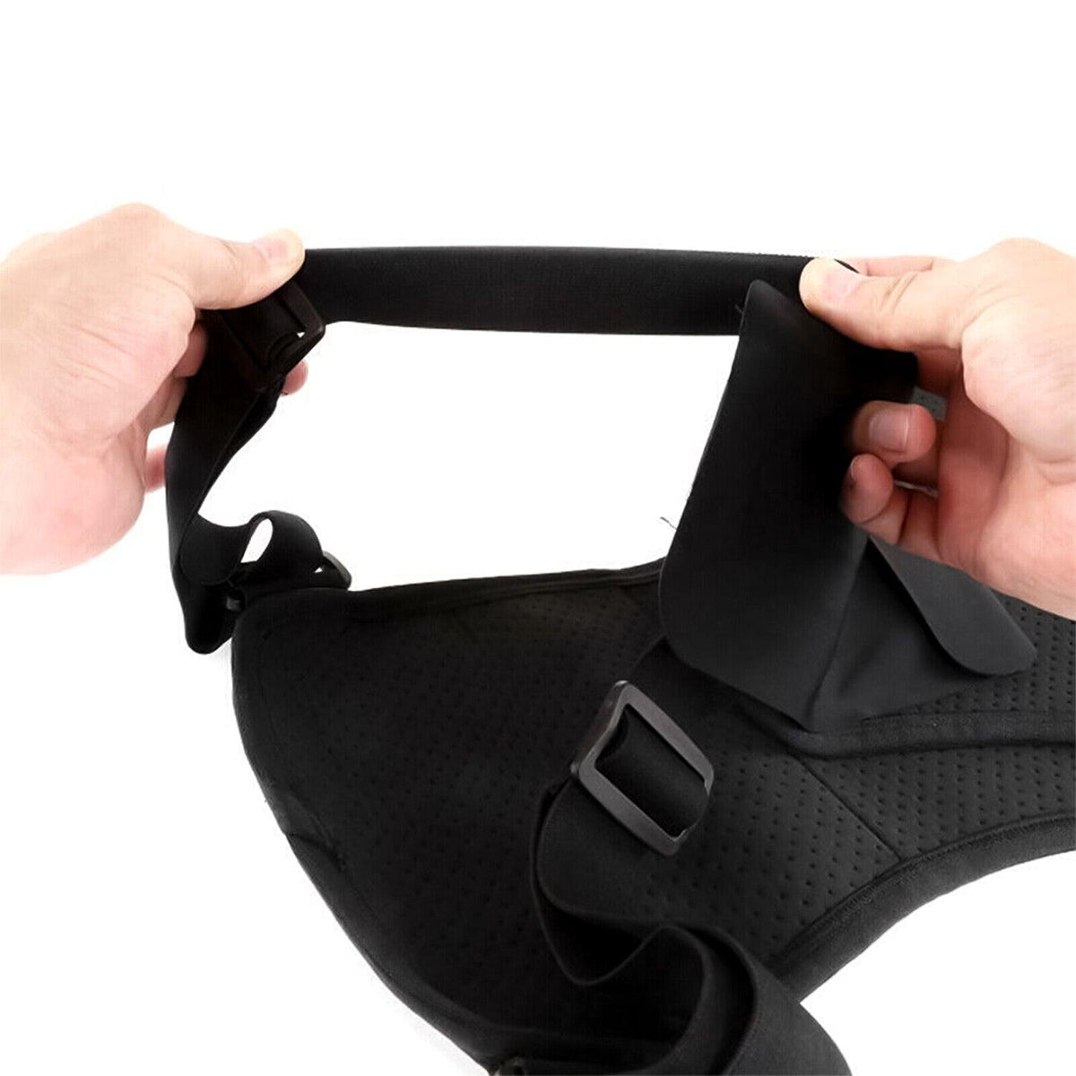 Running Phone Holder – For Running Vest Phone Holder Unisex Sport Waterproof Train Pack Front Shoulder Exercise & Fitness - Tophatter Daily Deals