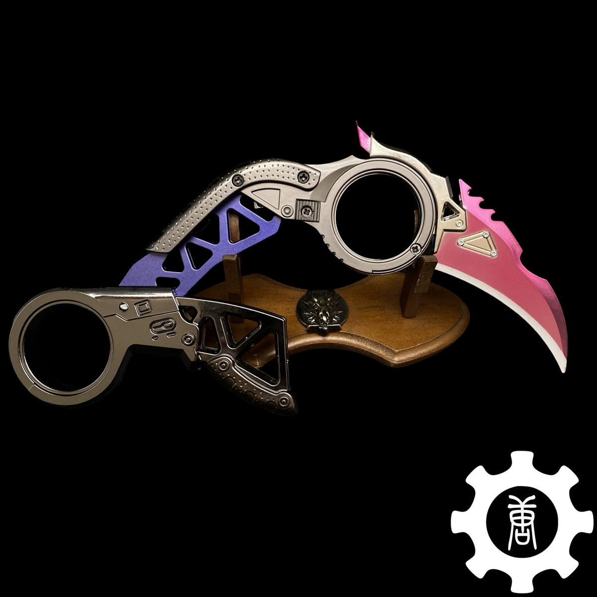 New Raptor's Claw Metal Blunt Replica-Foldable Version Red & Stand - Tophatter Daily Deals