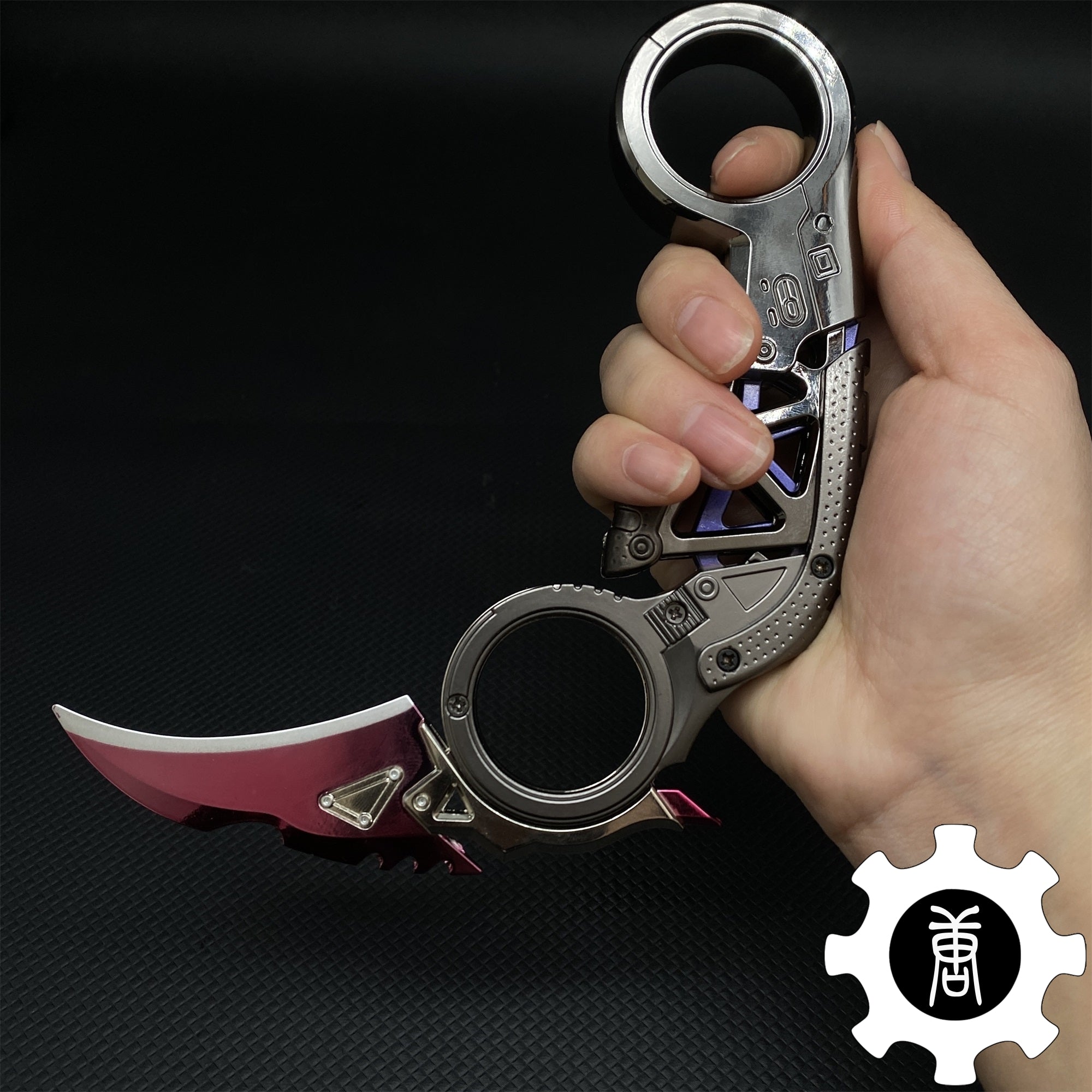 New Raptor's Claw Metal Blunt Replica-Foldable Version Red Only - Tophatter Daily Deals